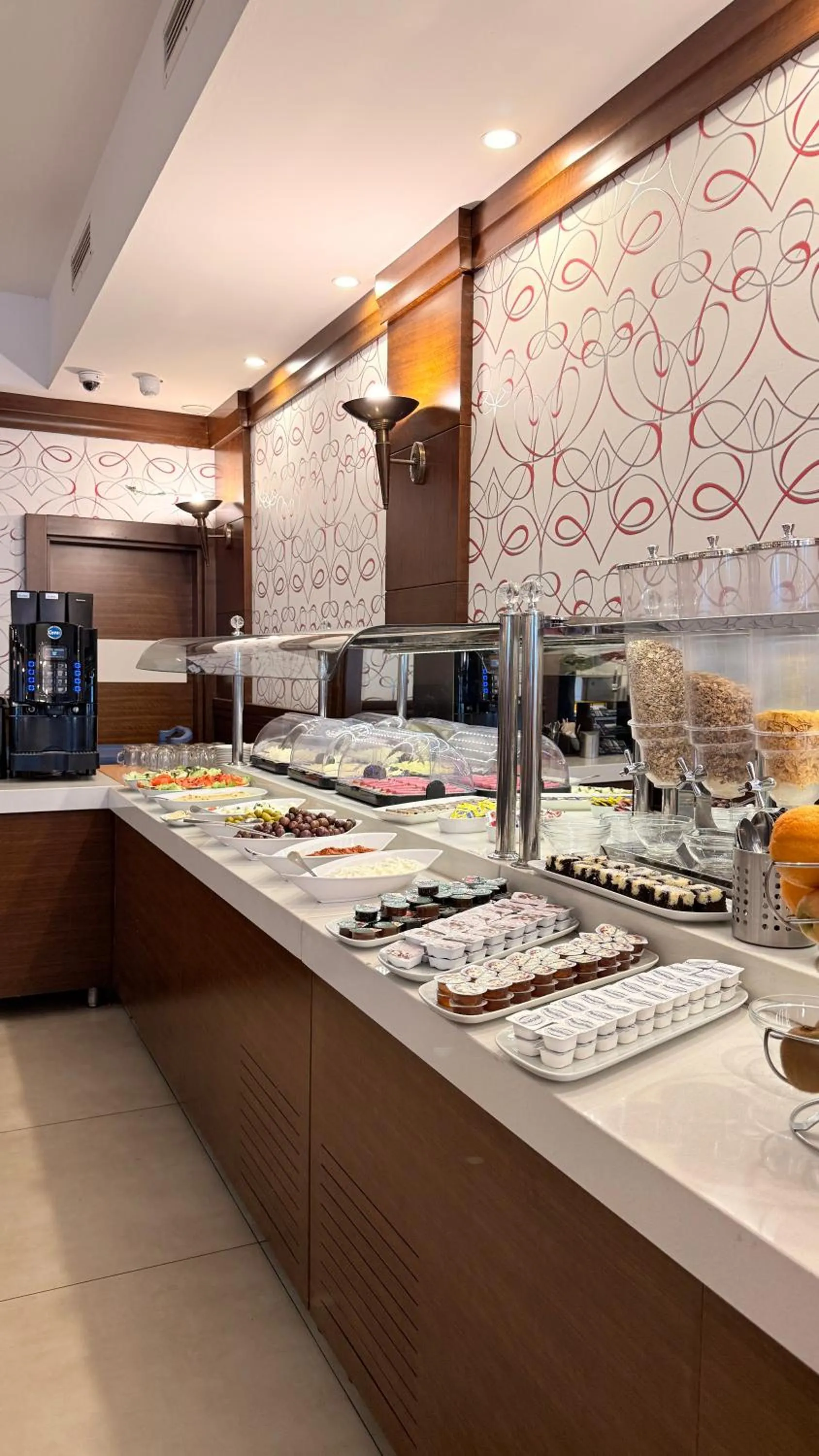 Breakfast in Airport Global Hotel