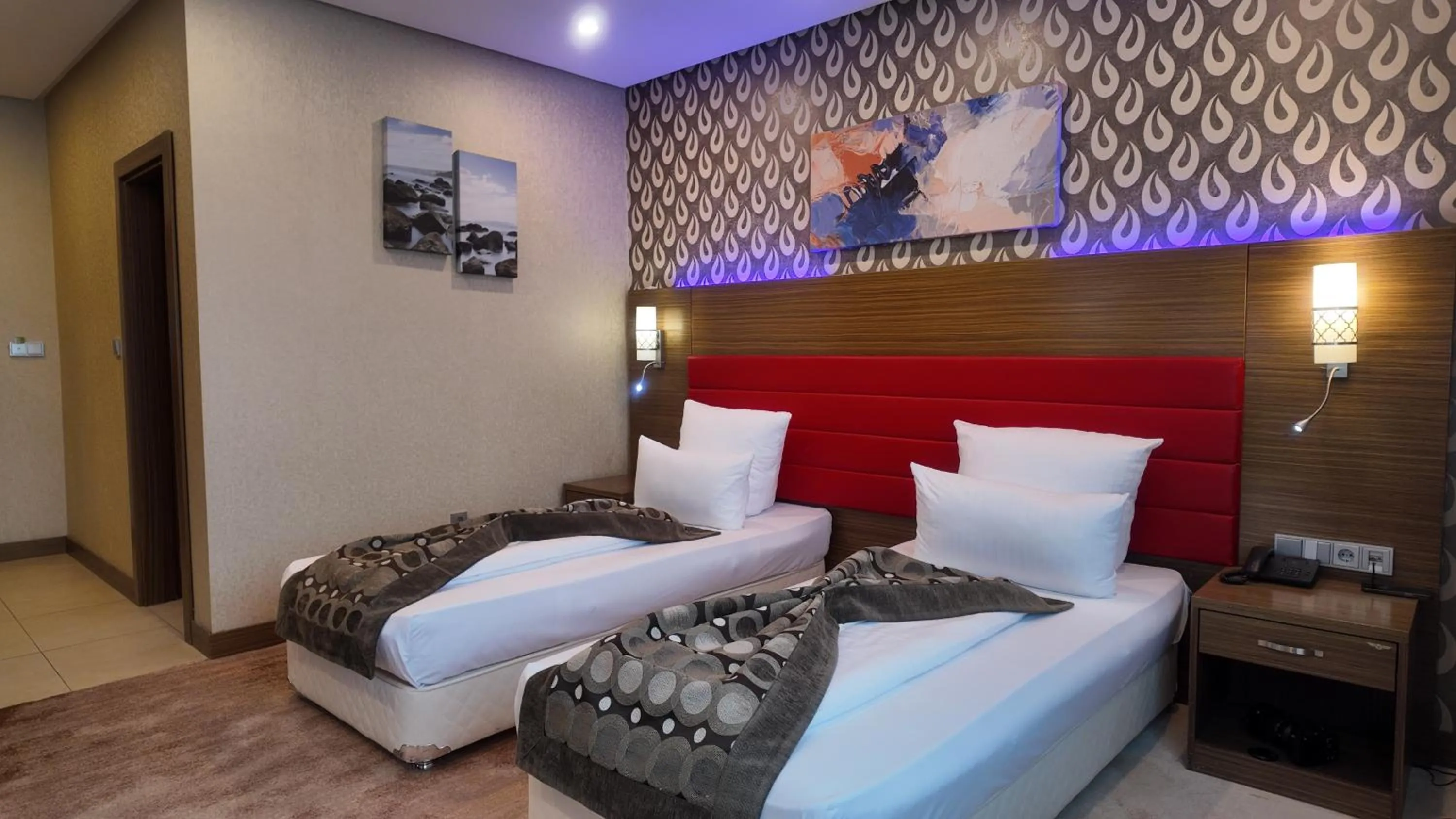 Photo of the whole room, Bed in Airport Global Hotel