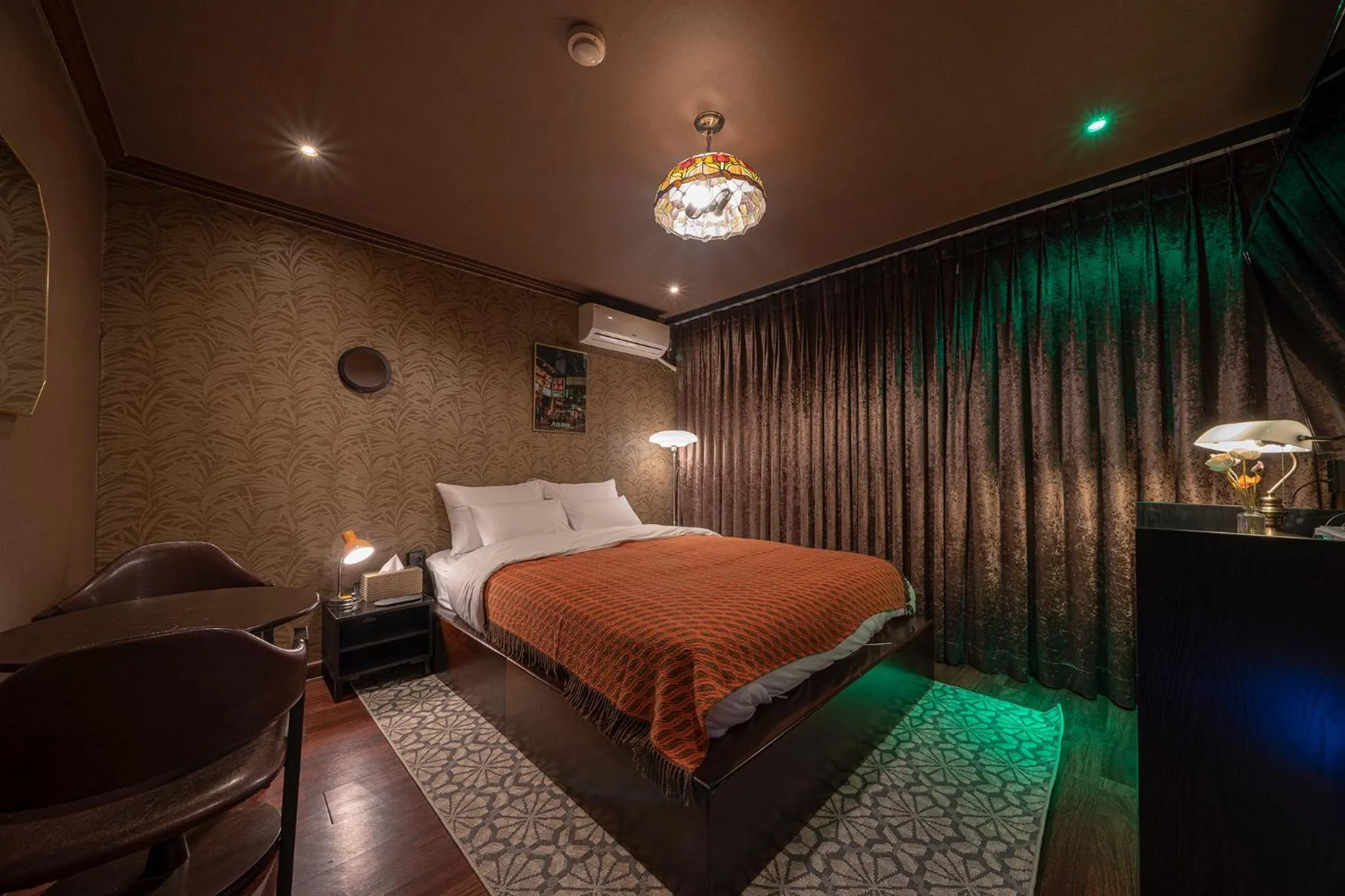 Bed in Shourin Hotel Cheonan by Aank