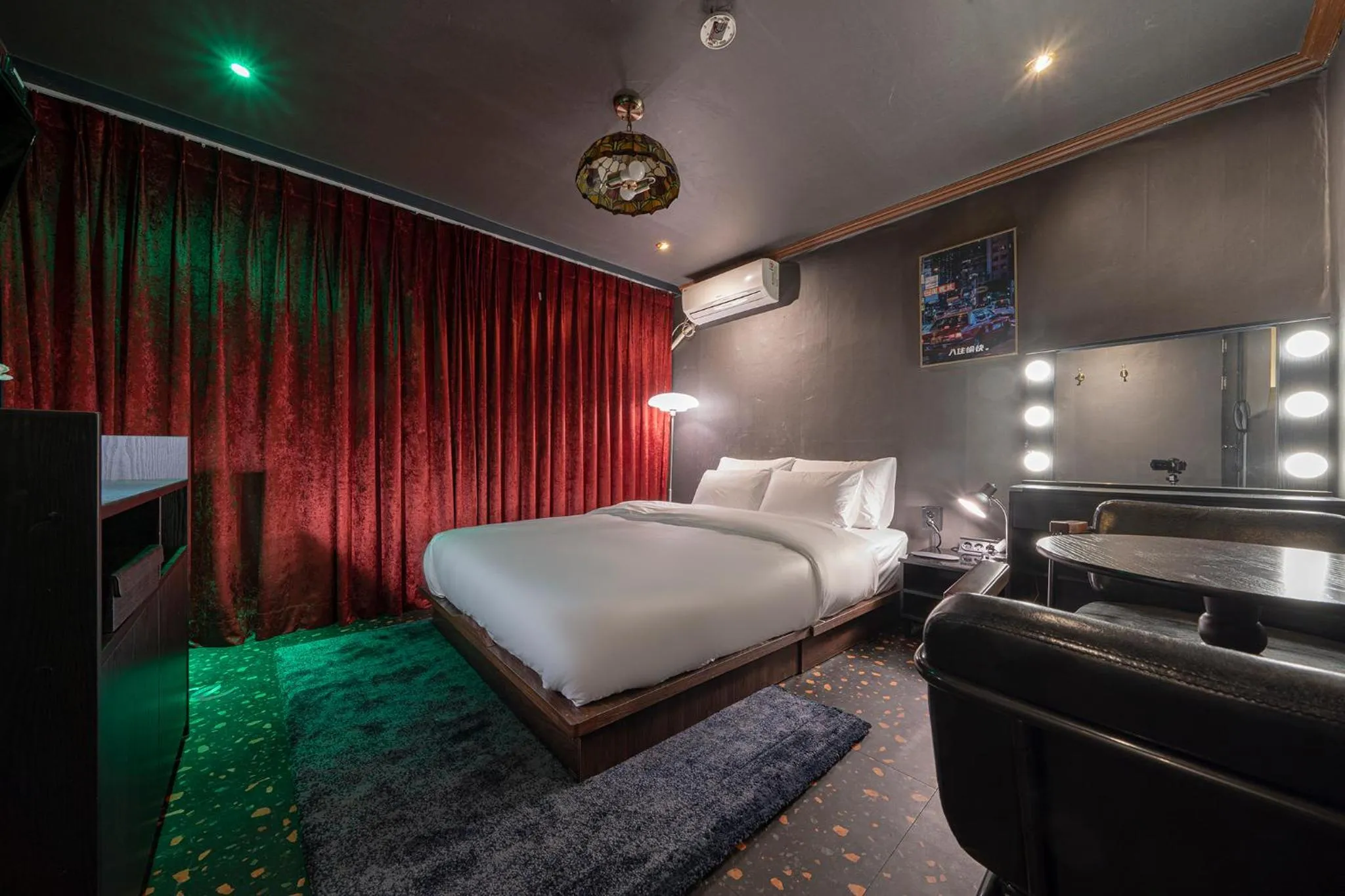 Bed in Shourin Hotel Cheonan by Aank