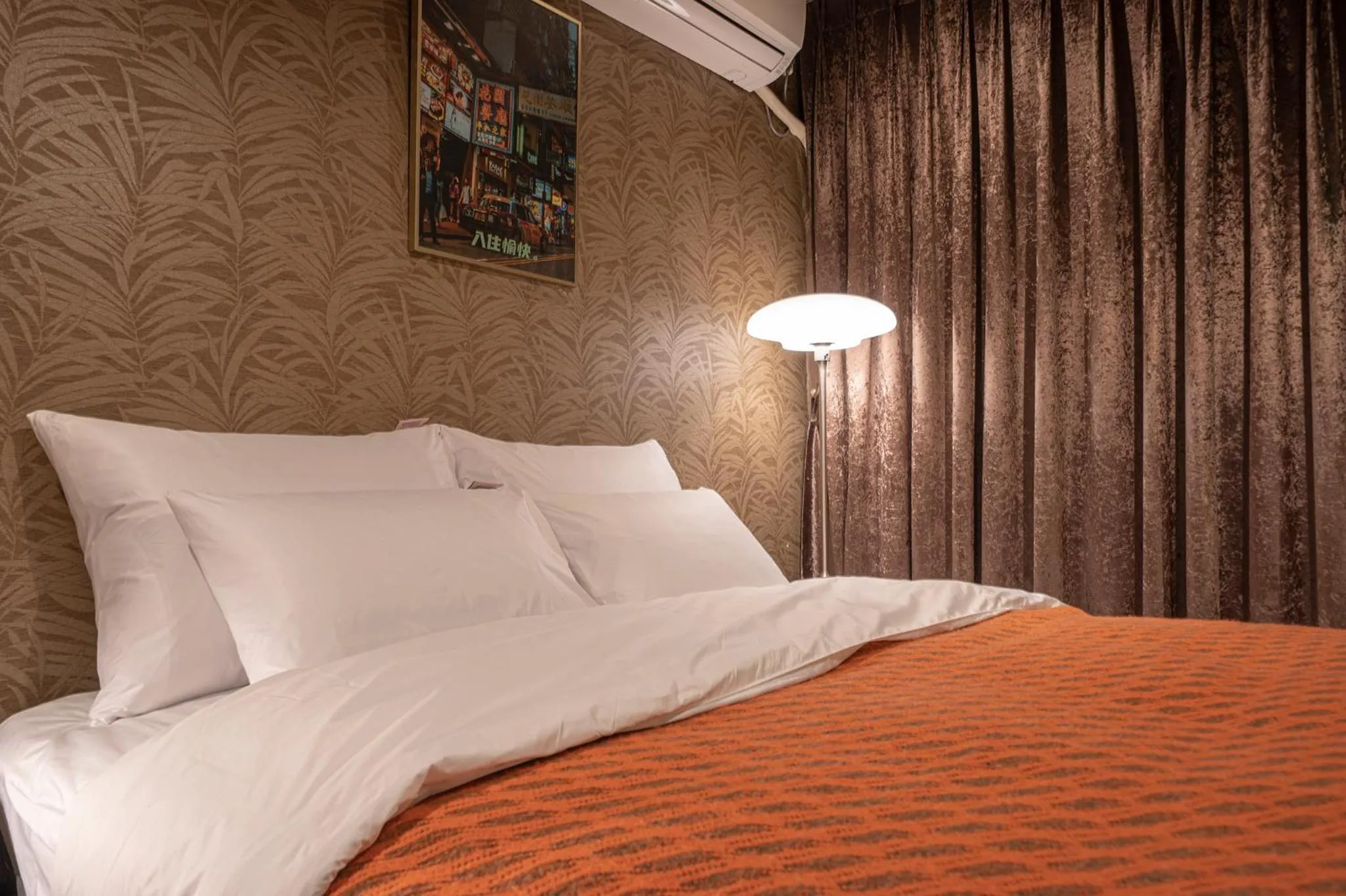 Bed in Shourin Hotel Cheonan by Aank