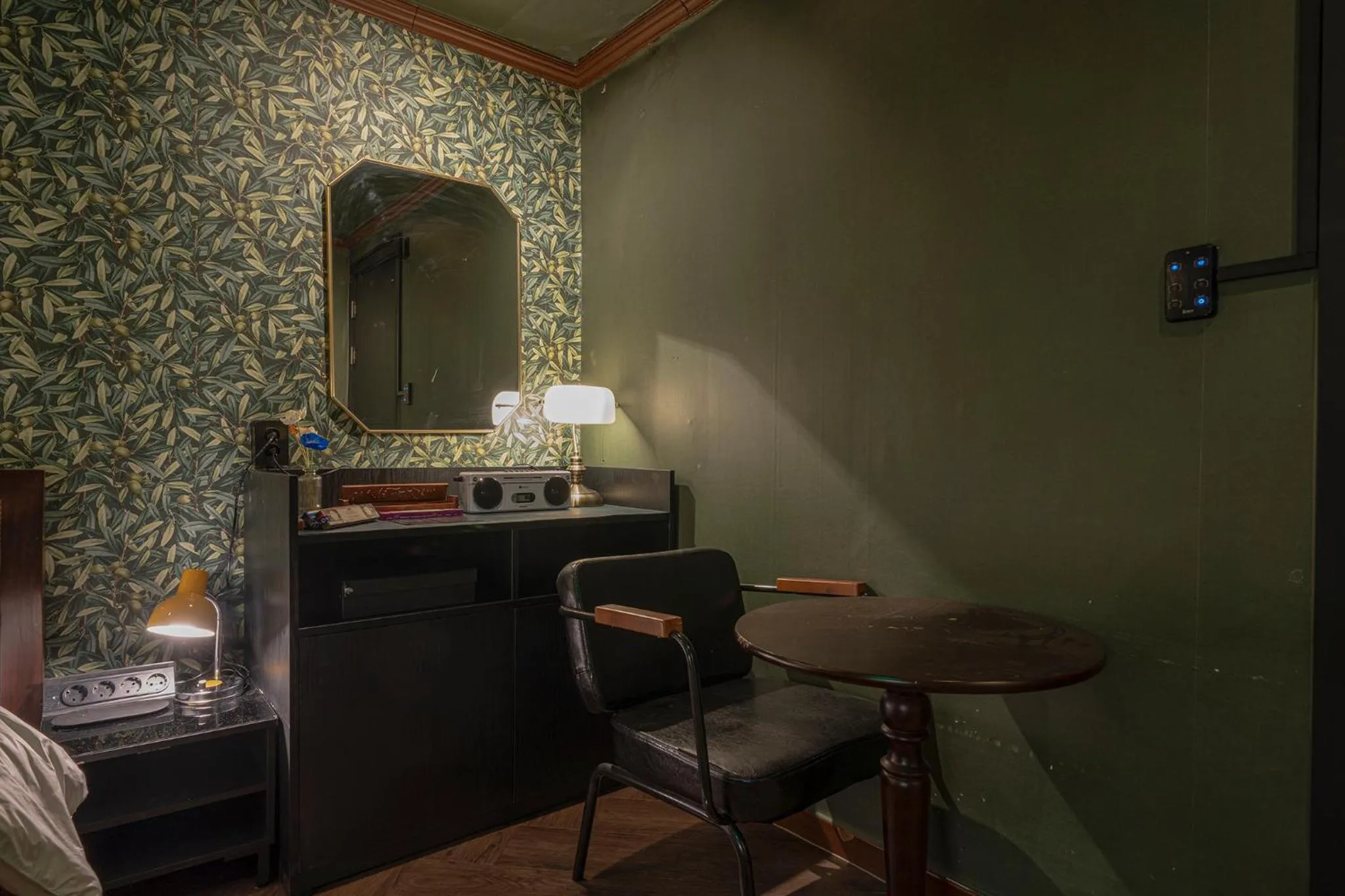 Shourin Hotel Cheonan by Aank