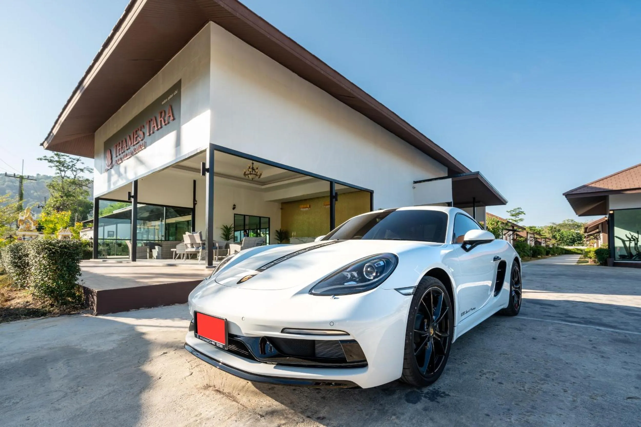 Lobby or reception in Thames Tara Private Pool Villa Rawai Phuket