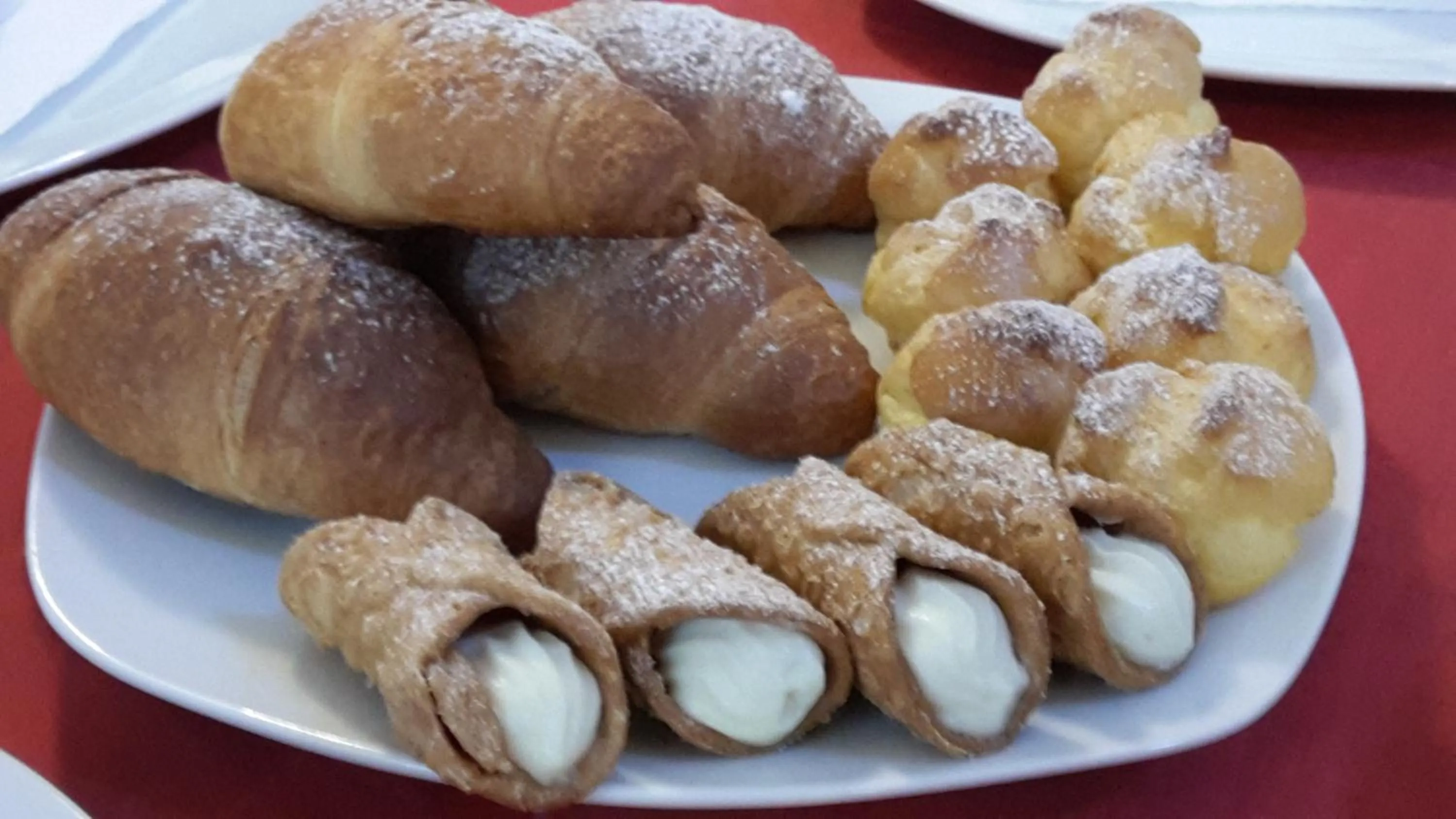 Continental breakfast in Sogni D'Oro