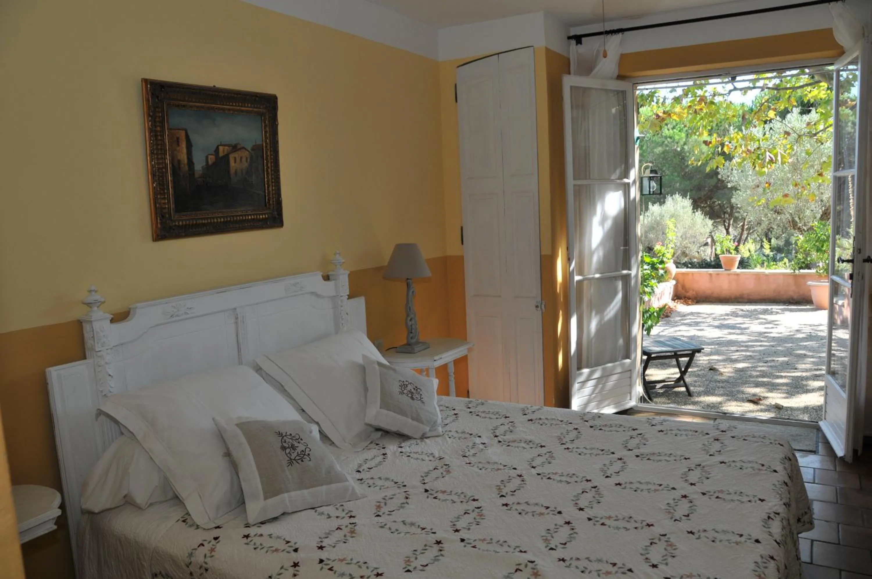 Bedroom, Bed in Bastide de l'Avelan