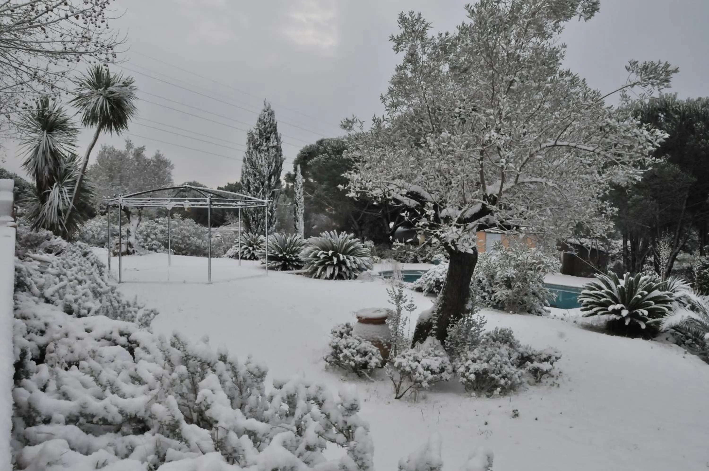 Winter in Bastide de l'Avelan