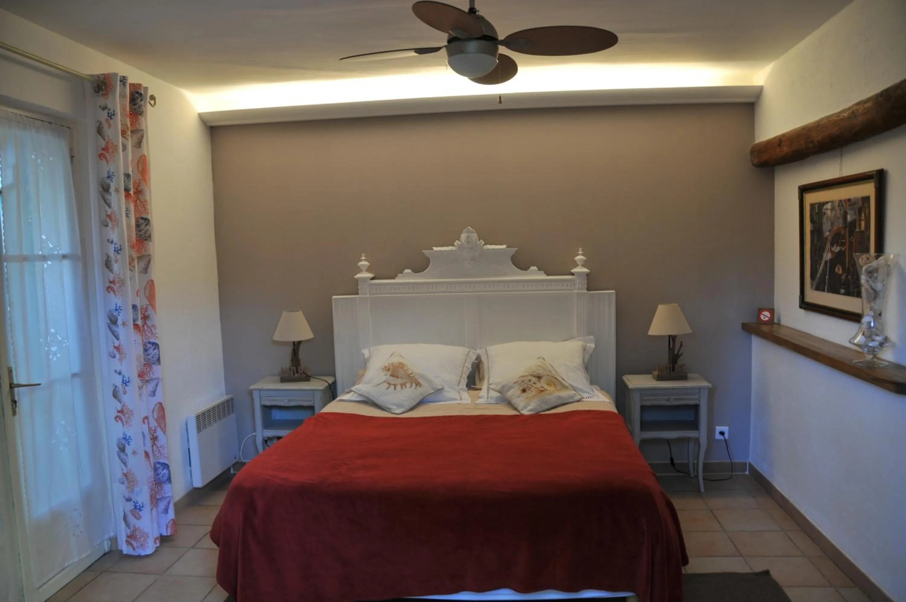 Bedroom, Bed in Bastide de l'Avelan
