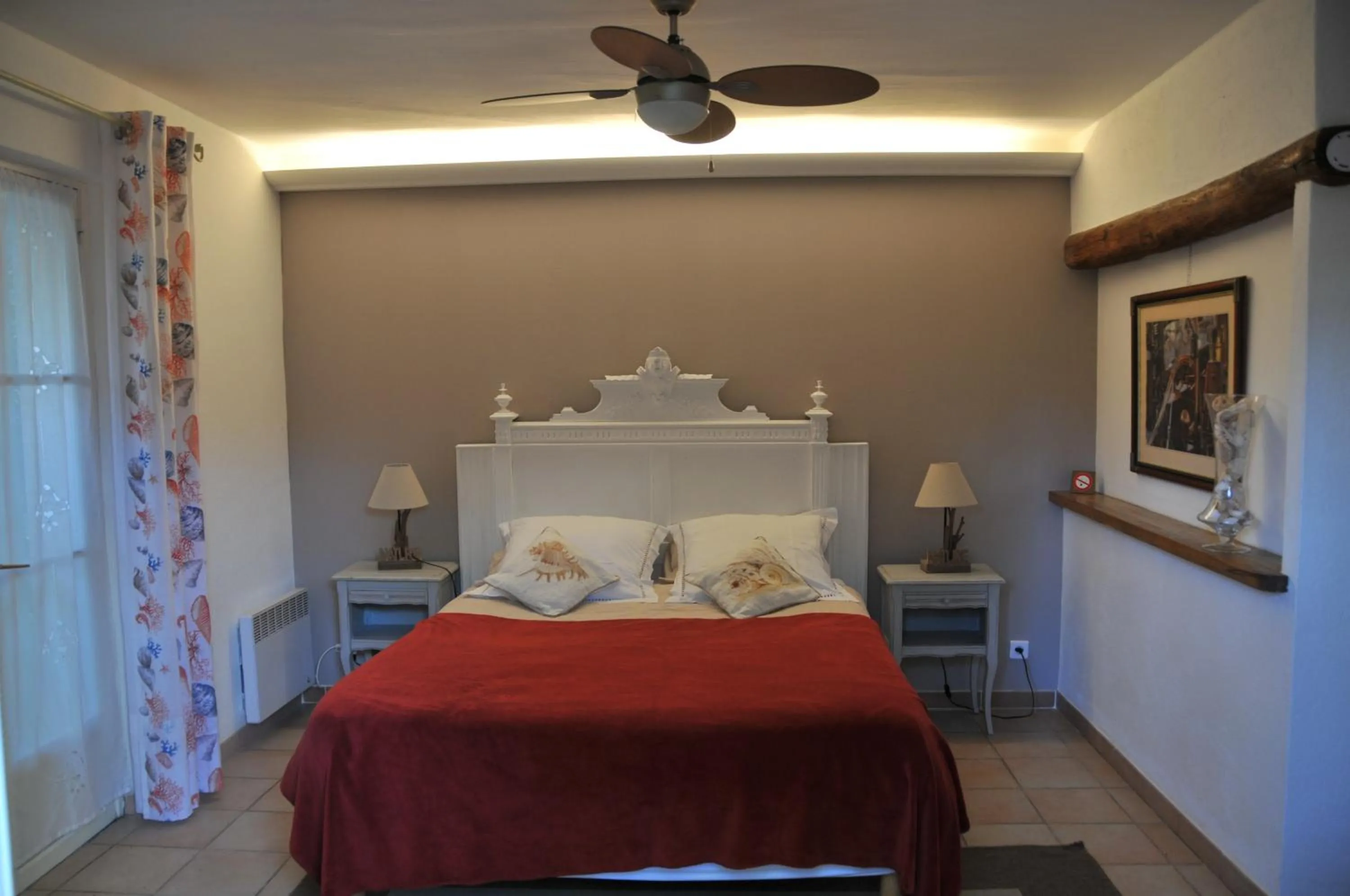 Bedroom, Bed in Bastide de l'Avelan