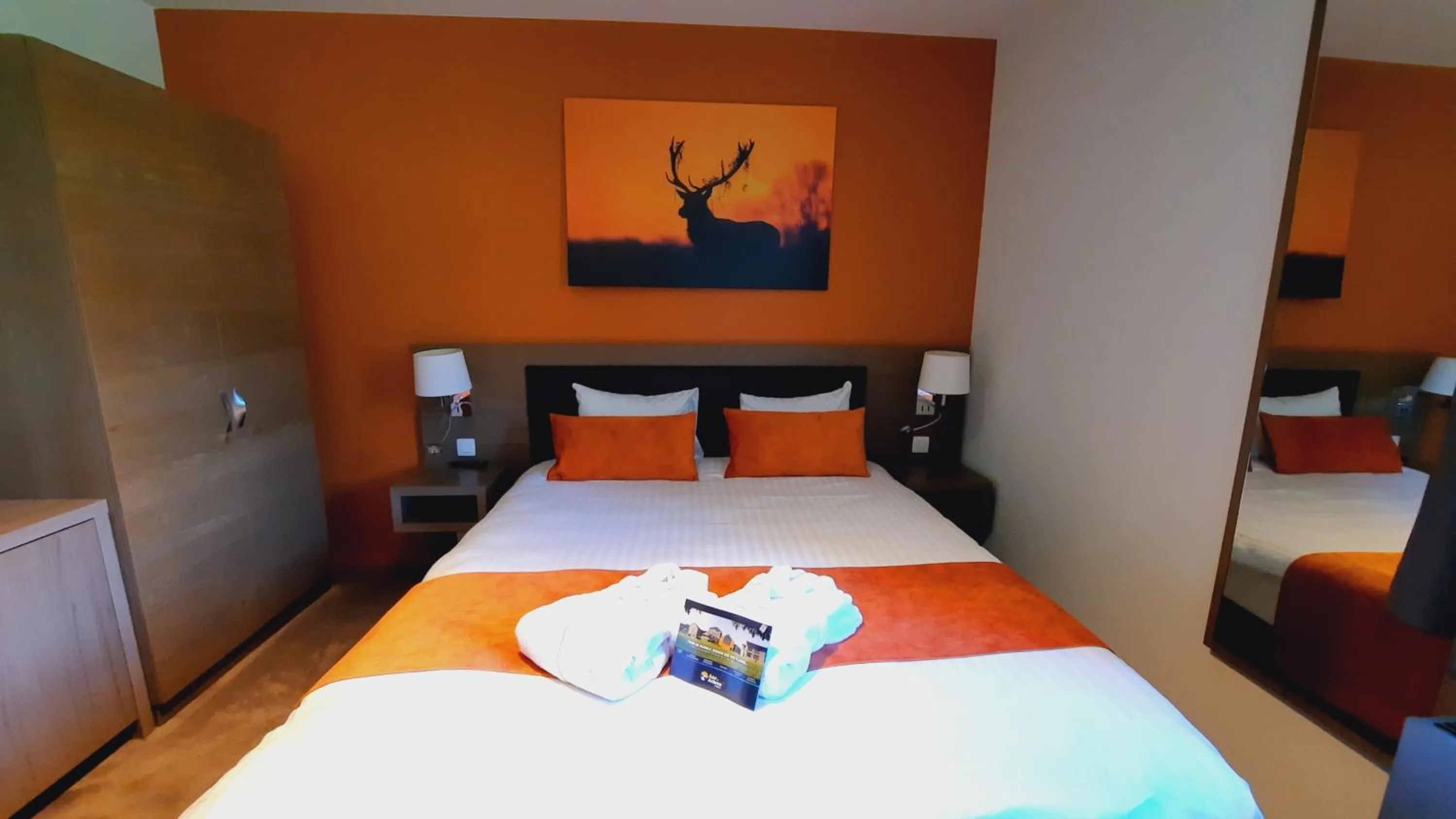 Bedroom, Bed in Azur en Ardenne