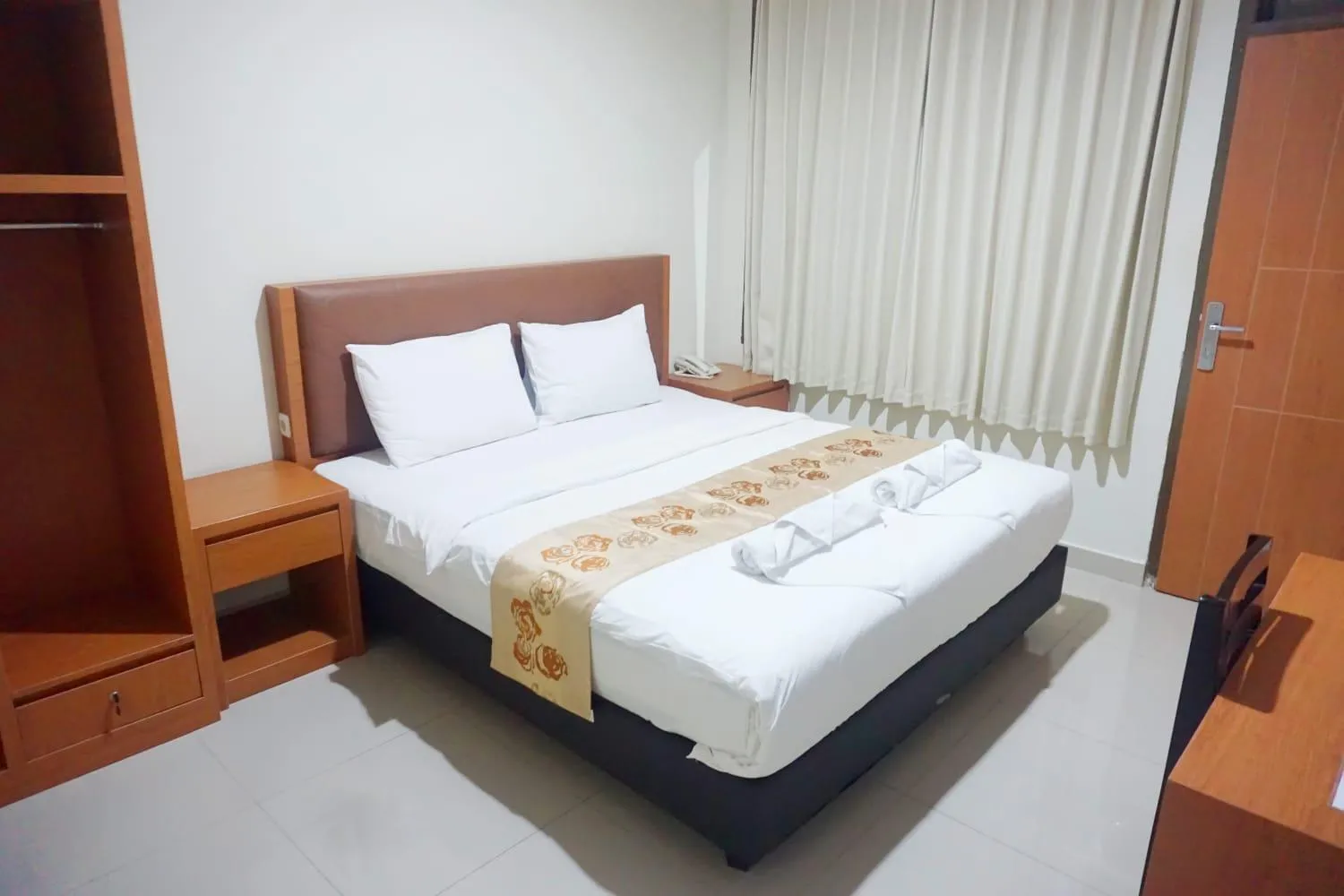 Bedroom, Bed in Lombok Mayura Hotel