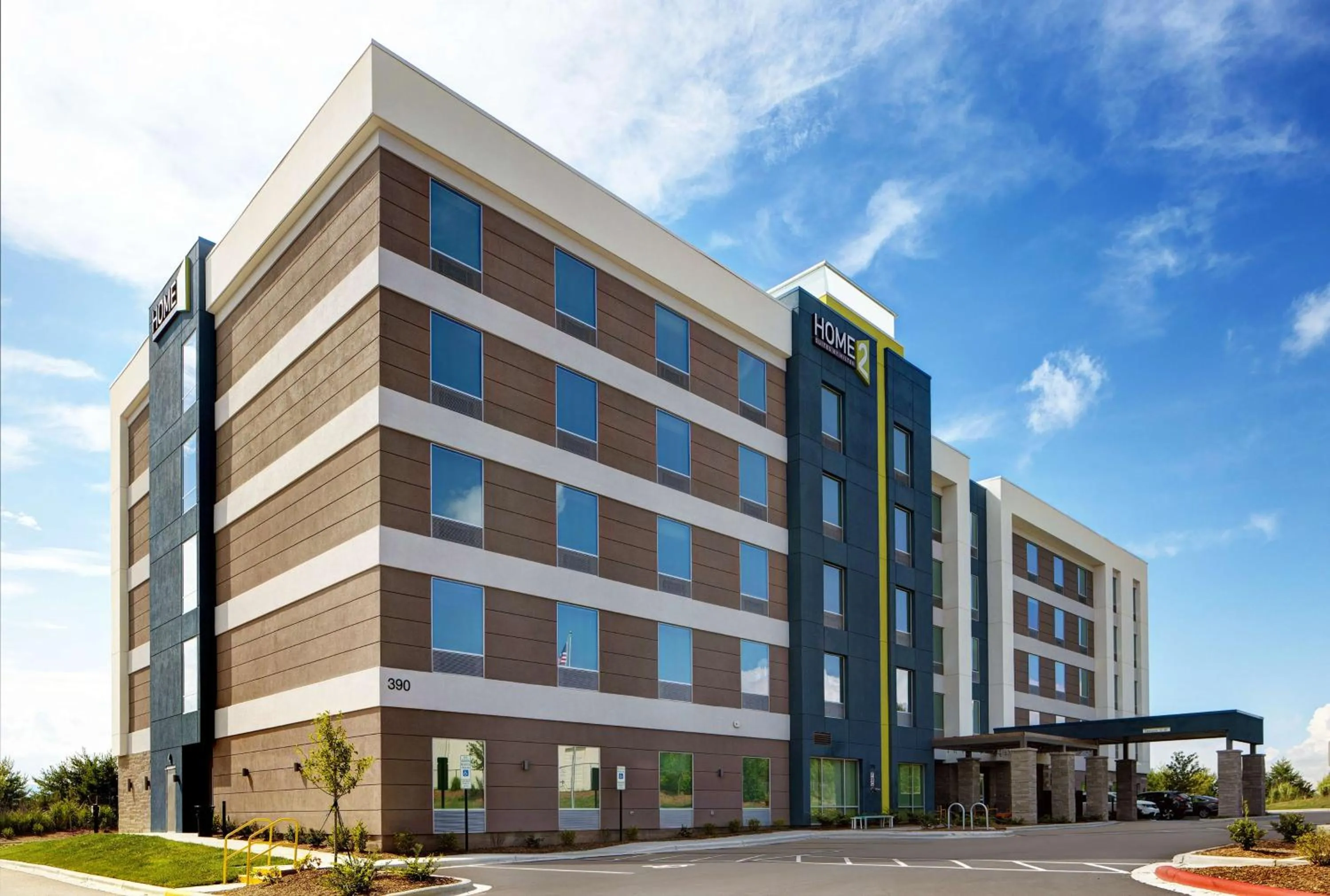 Property building in Home2 Suites By Hilton Asheville Airport