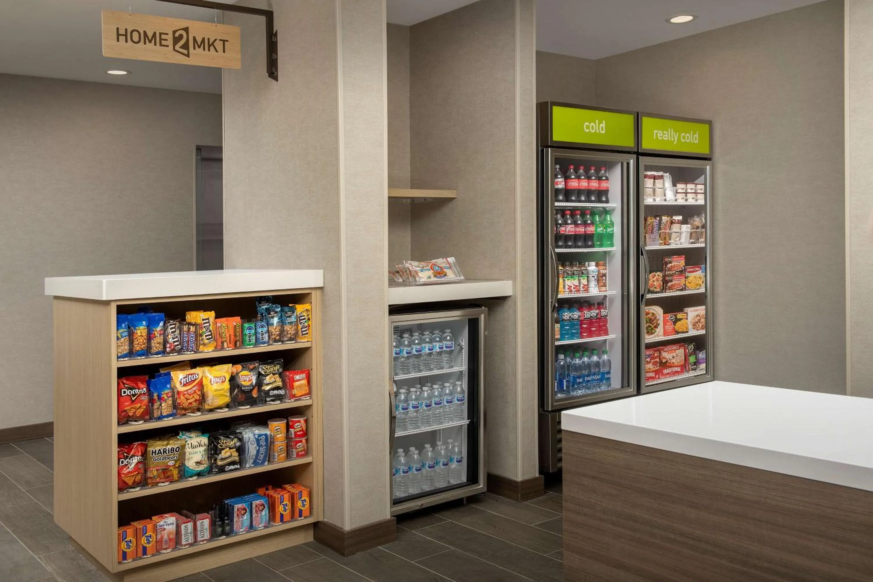 Restaurant/places to eat, Bed in Home2 Suites By Hilton Marysville