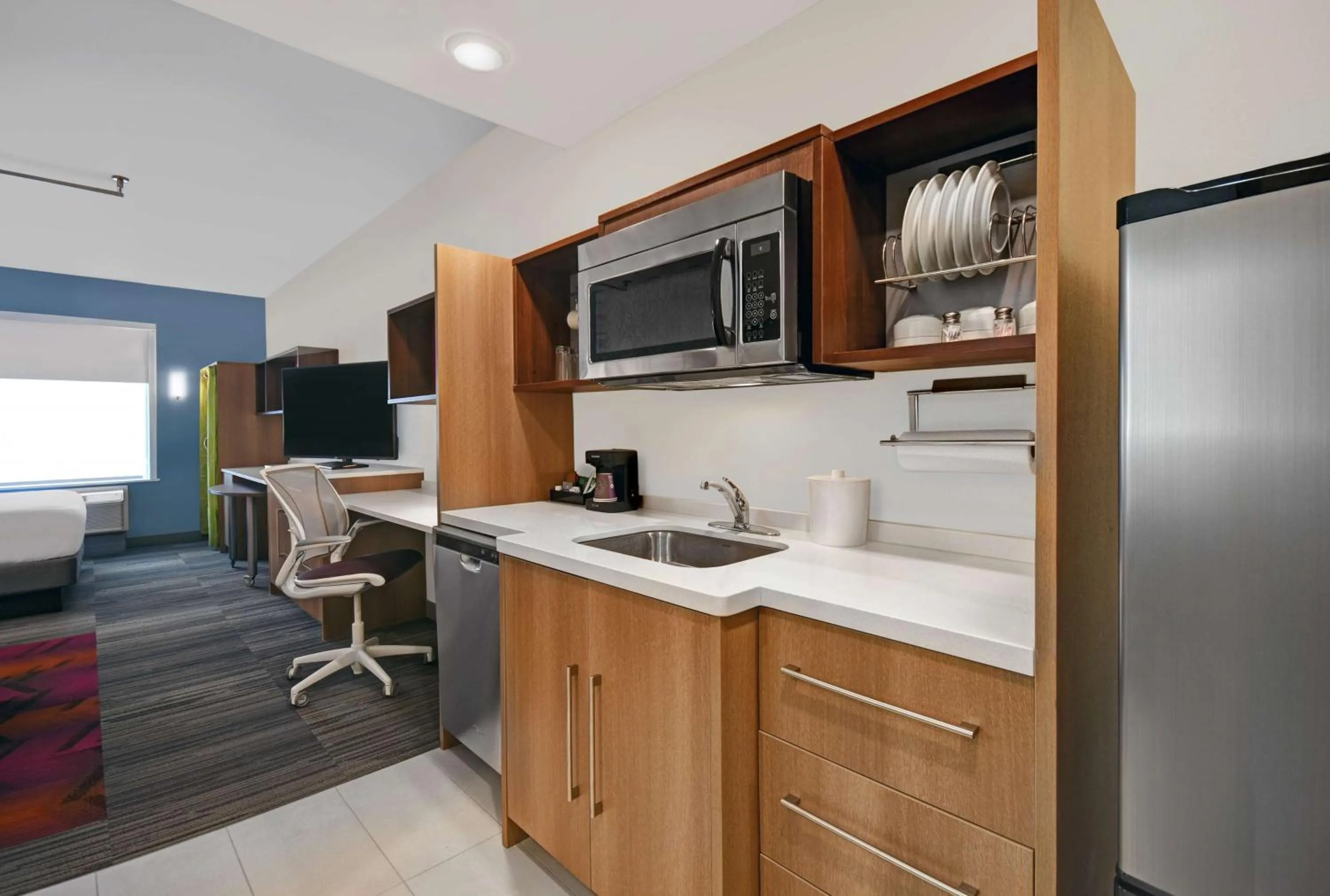 Bedroom in Home2 Suites by Hilton Liberty NE Kansas City, MO