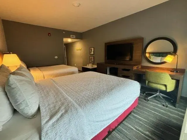 Queen Room with Two Queen Beds in Hampton Inn & Suites Deptford, Nj Queen Room with Two Queen Beds in Hampton Inn & Suites Deptford, Nj