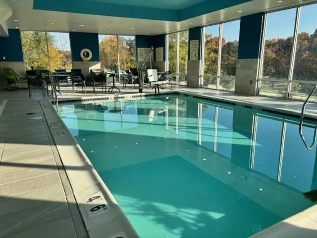 Swimming pool in Hampton Inn & Suites Deptford, Nj