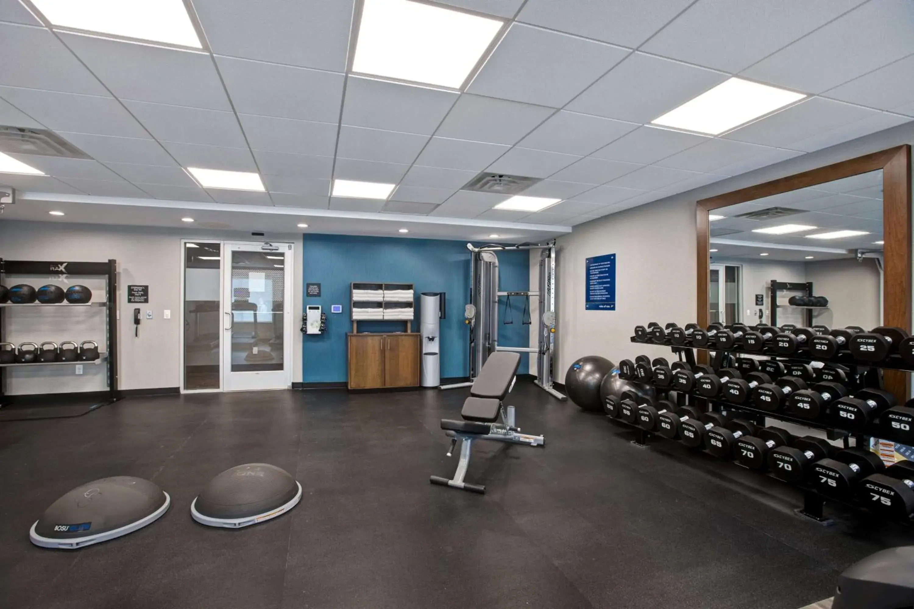 Fitness centre/facilities in Hampton Inn & Suites Deptford, Nj Fitness centre/facilities in Hampton Inn & Suites Deptford, Nj