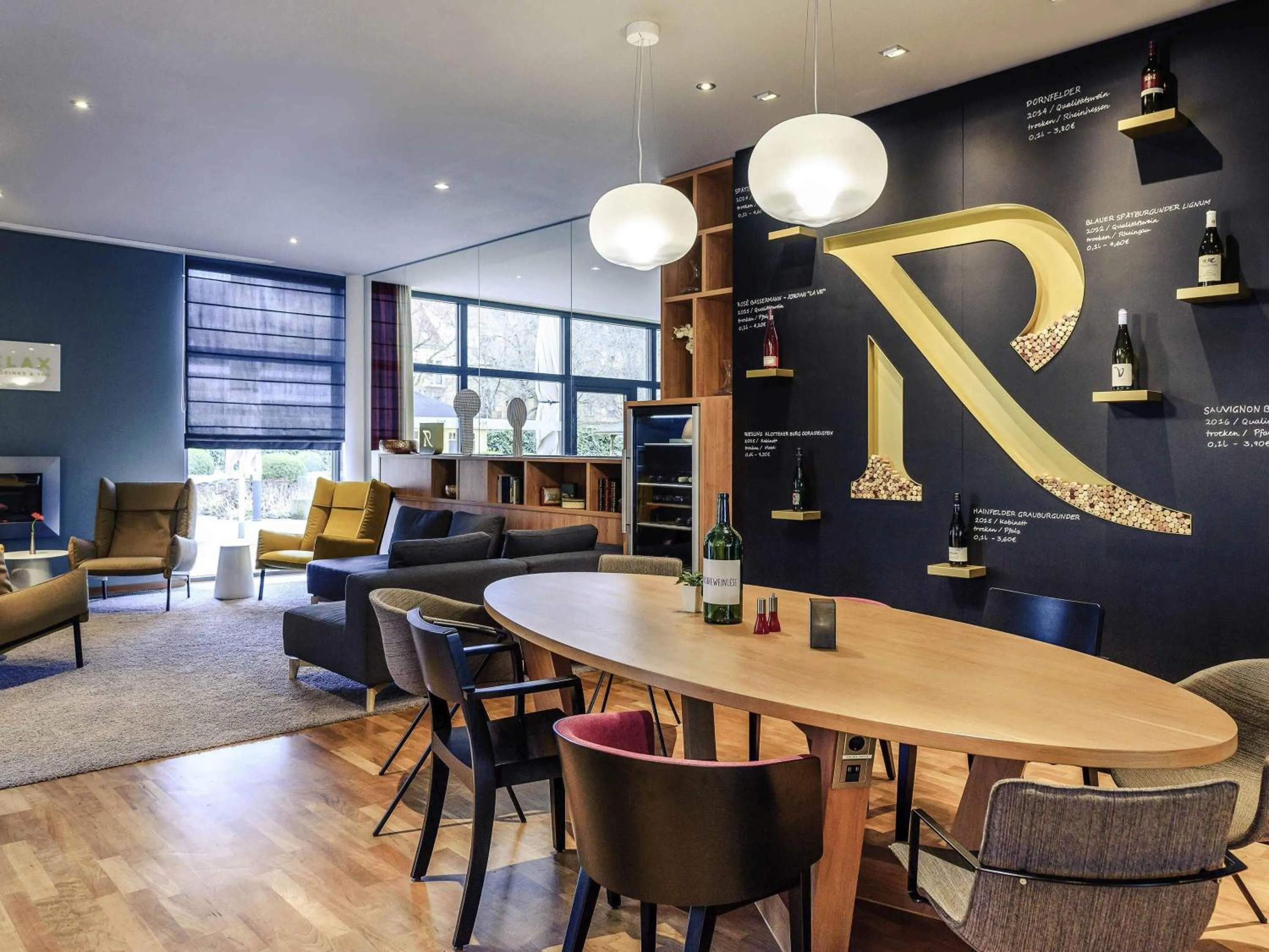 Lounge or bar in Mercure Hotel Mannheim am Rathaus