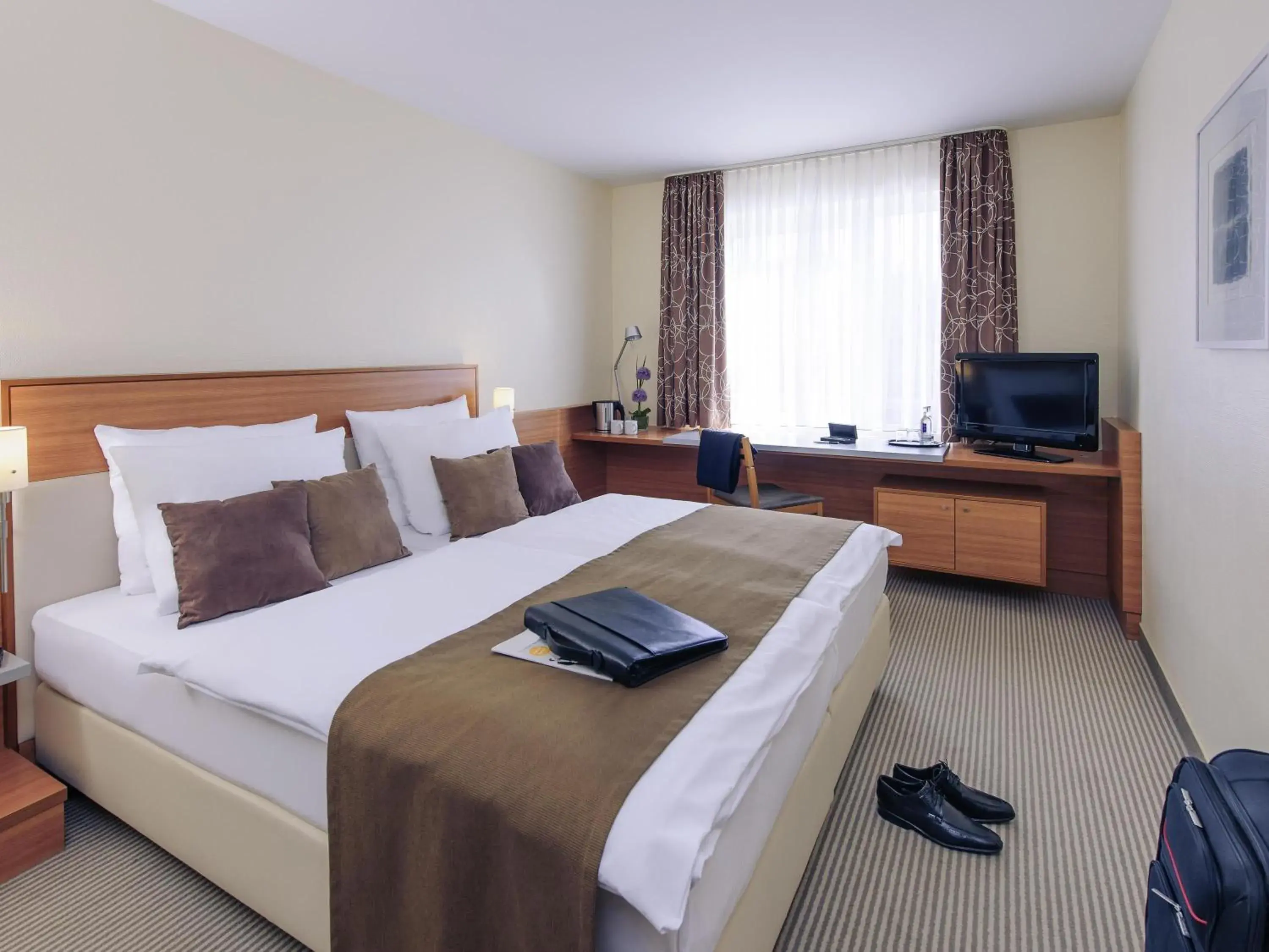 Bedroom, Bed in Mercure Hotel Mannheim am Rathaus Bedroom, Bed in Mercure Hotel Mannheim am Rathaus