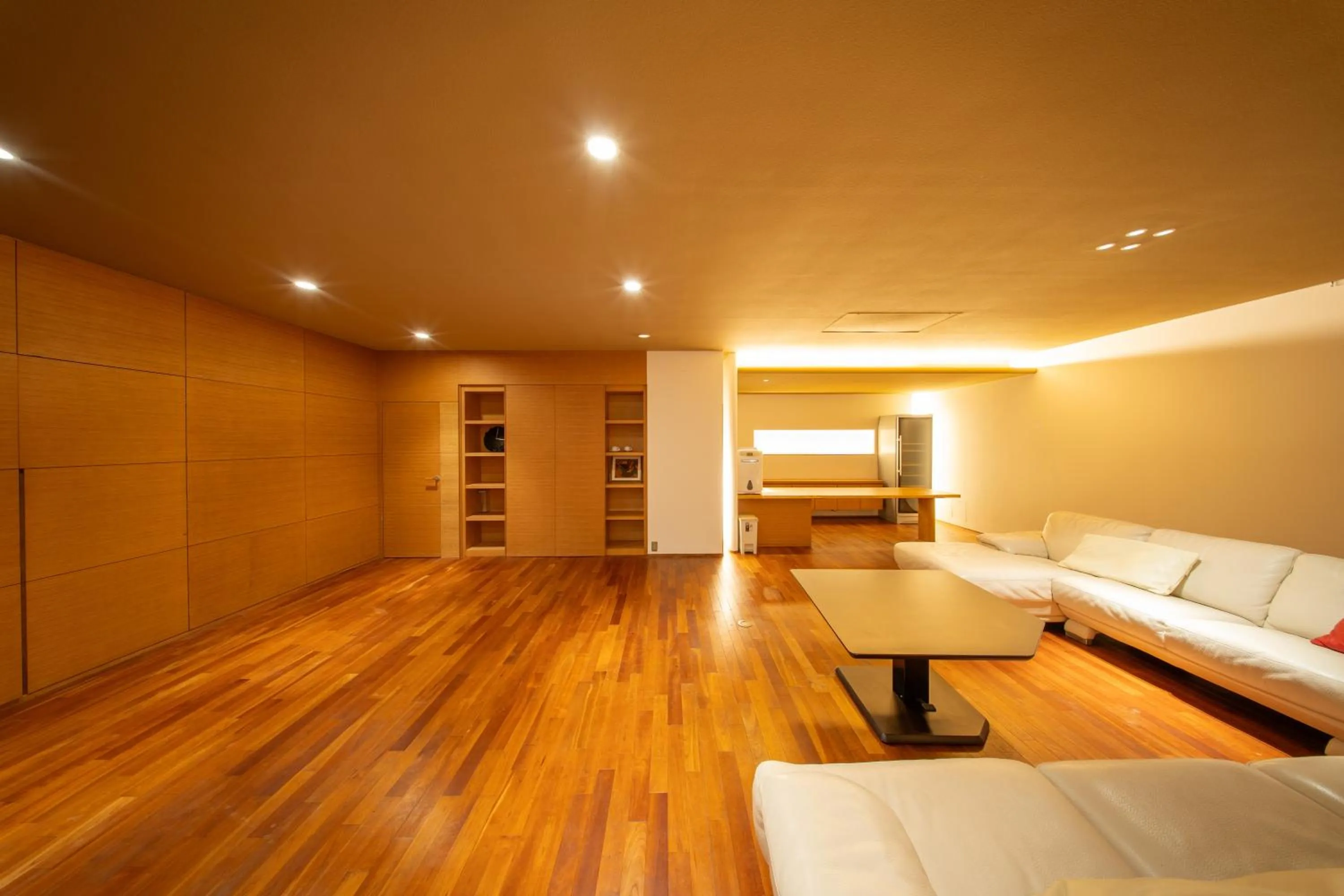 Azabu Modern House The Tokyo Tower can be seen from the villa 500m2