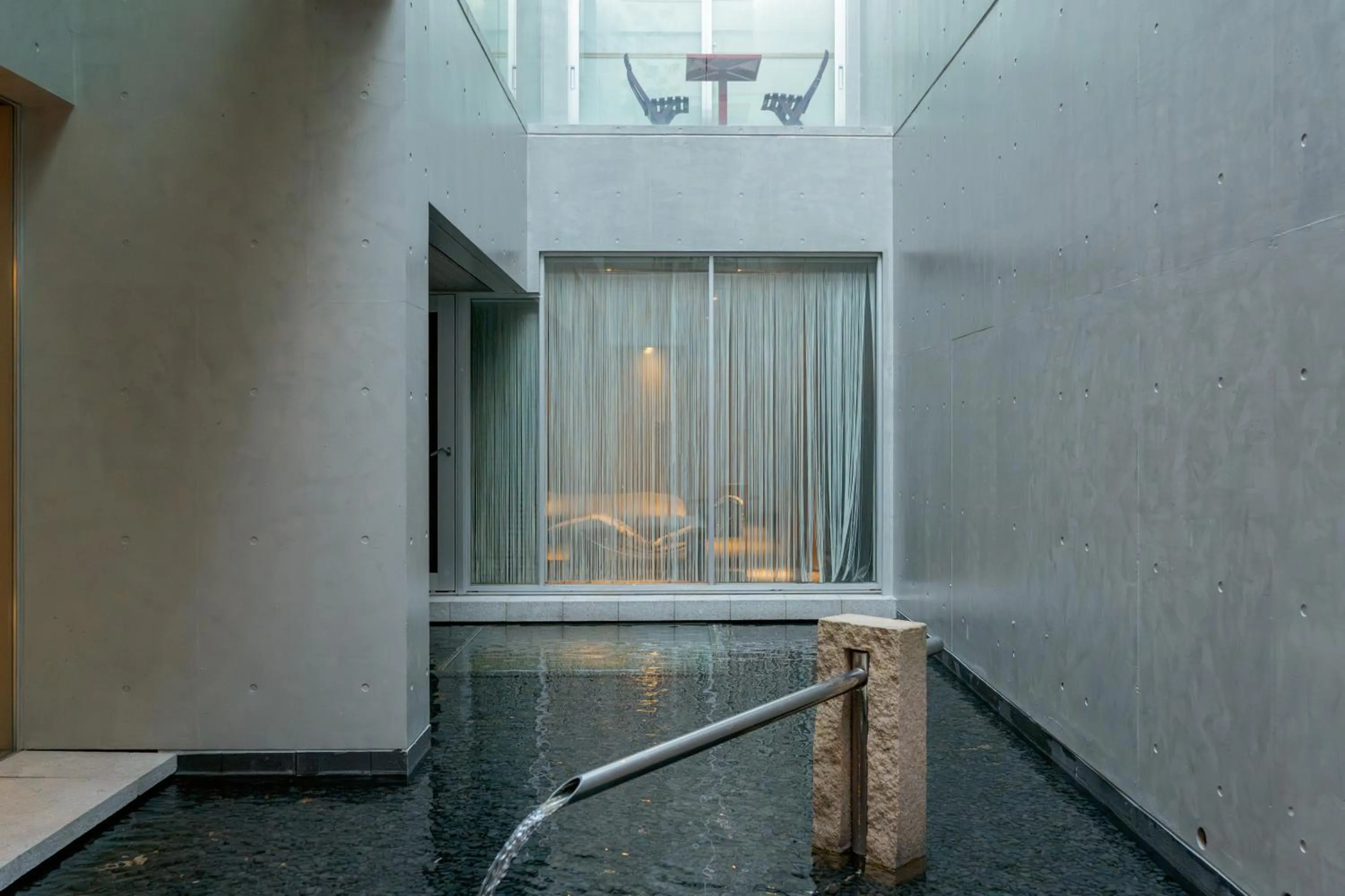 Azabu Modern House The Tokyo Tower can be seen from the villa 500m2