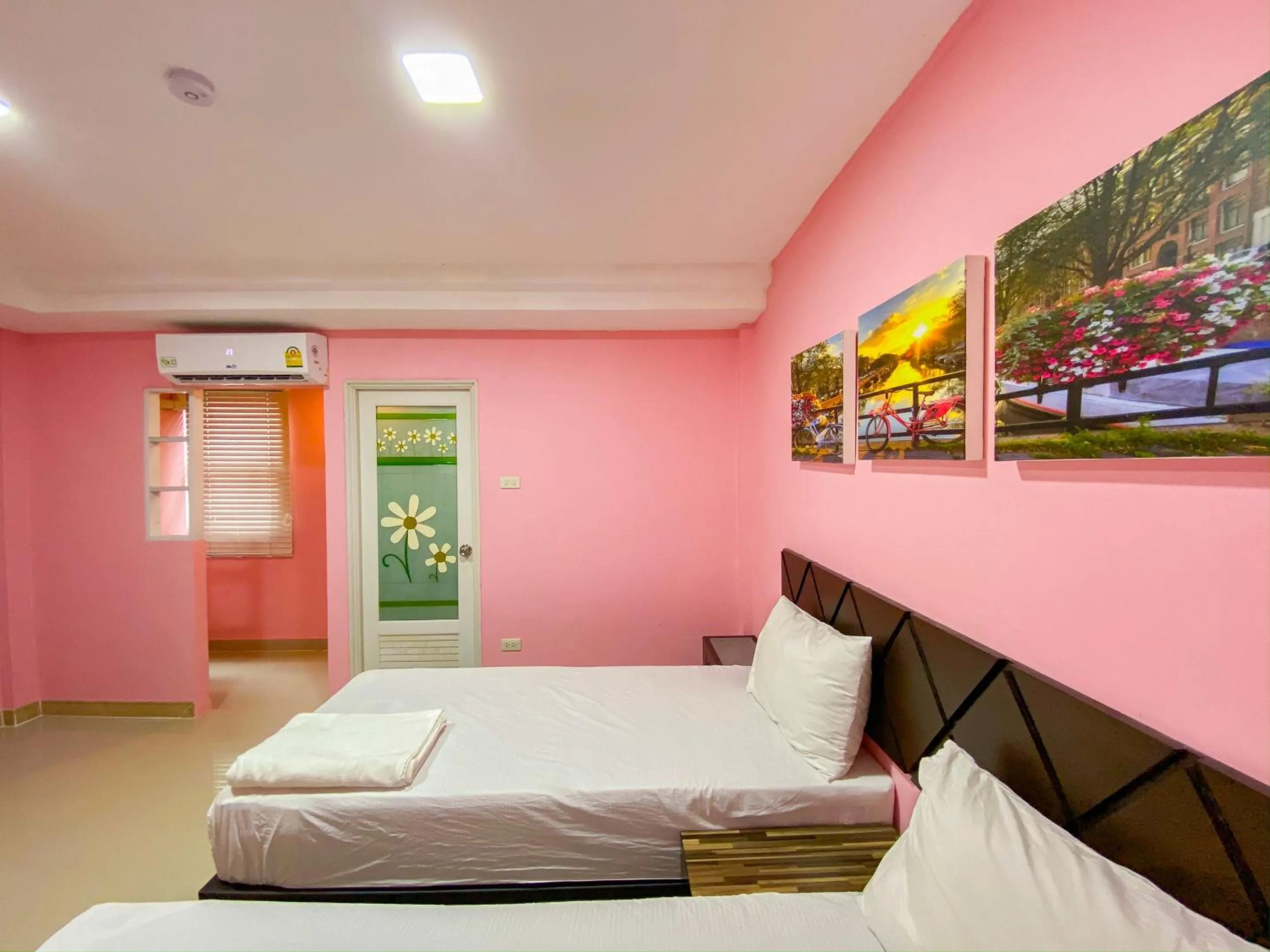 Bed in Delighted Bangkok Hotel