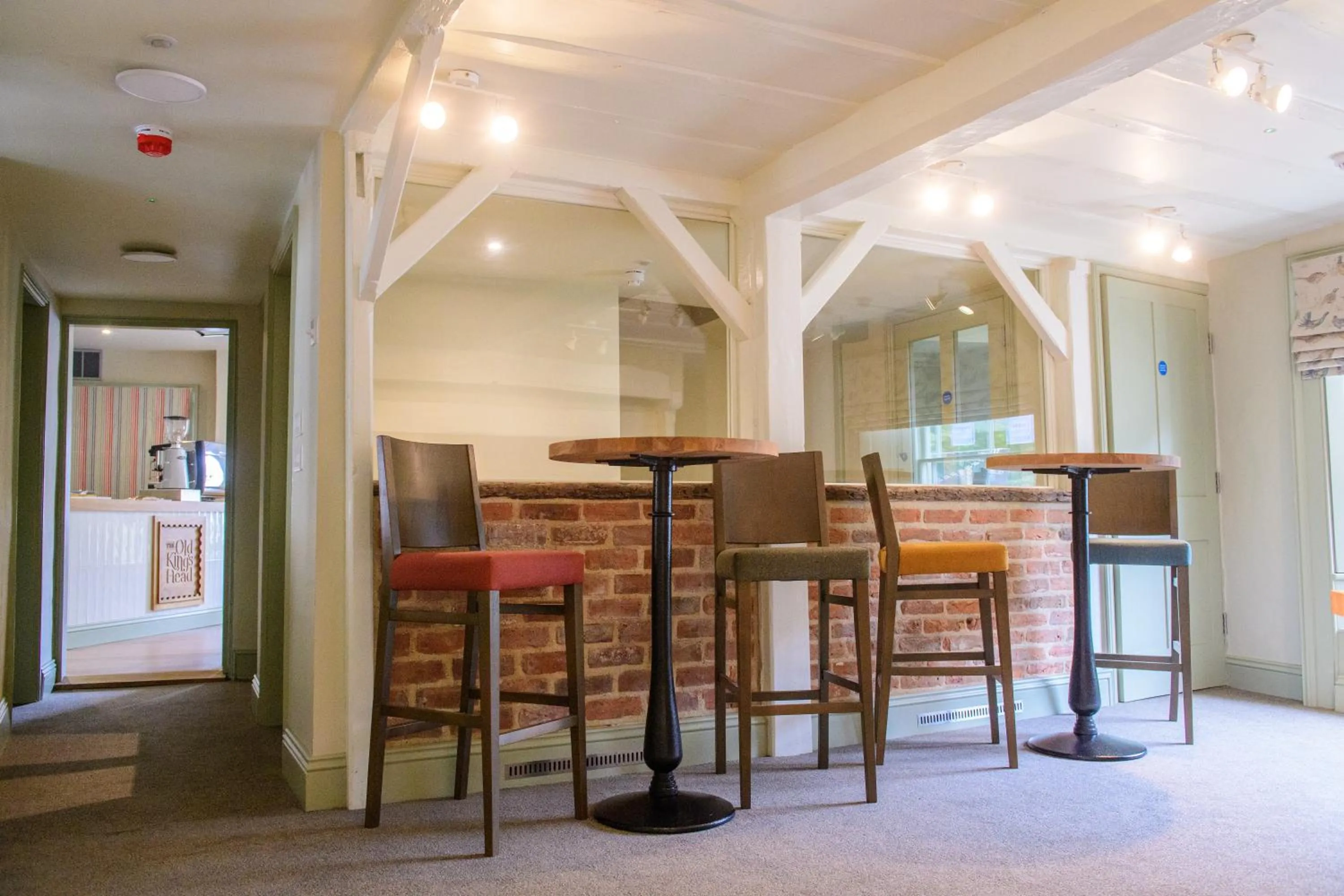 Restaurant/places to eat in The Old Kings Head