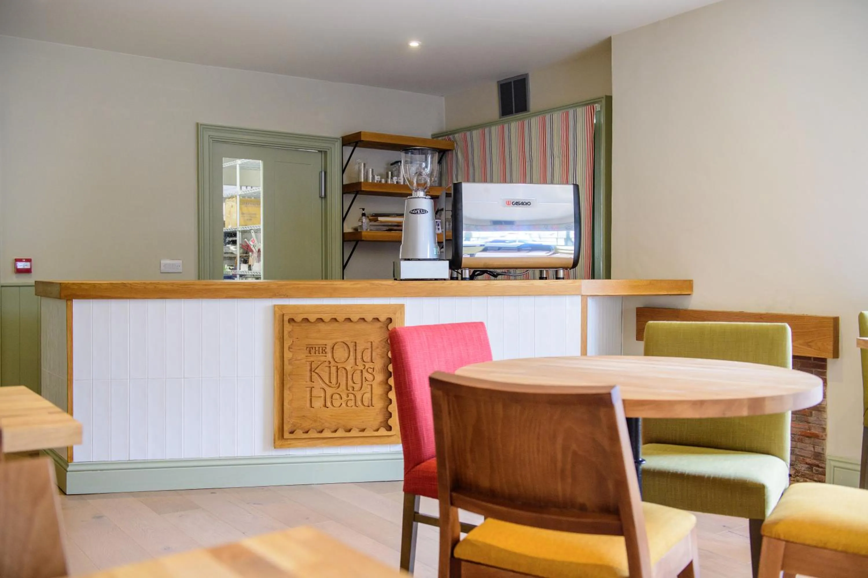 Restaurant/places to eat in The Old Kings Head