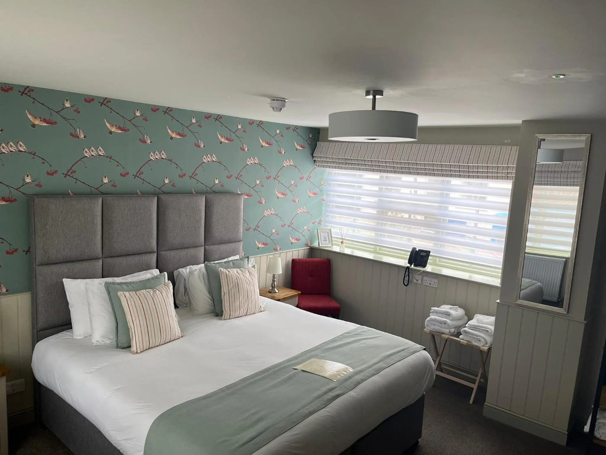 Bedroom, Bed in The Old Kings Head