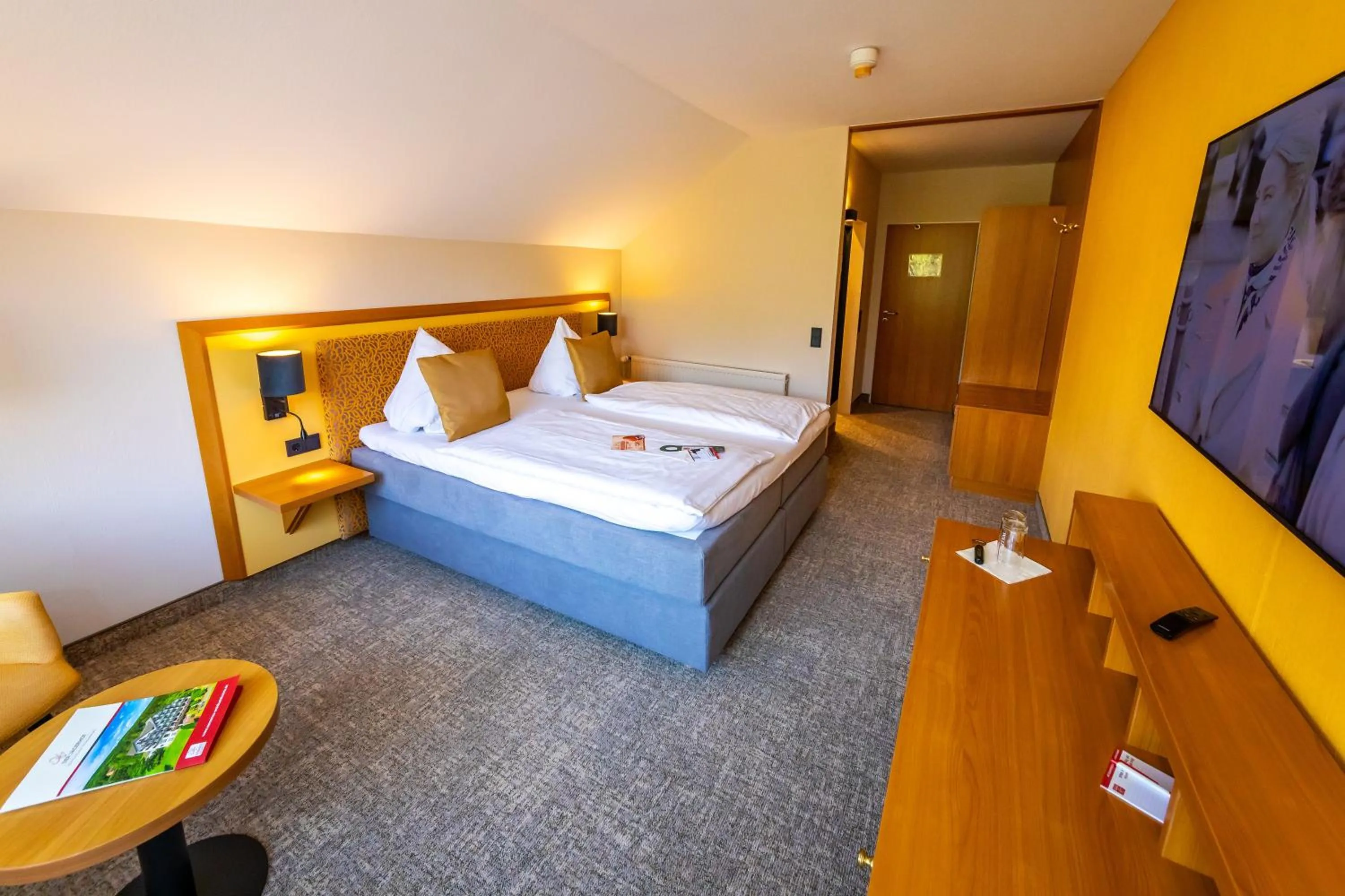 Photo of the whole room, Bed in Wohlfühlhotel DER JÄGERHOF