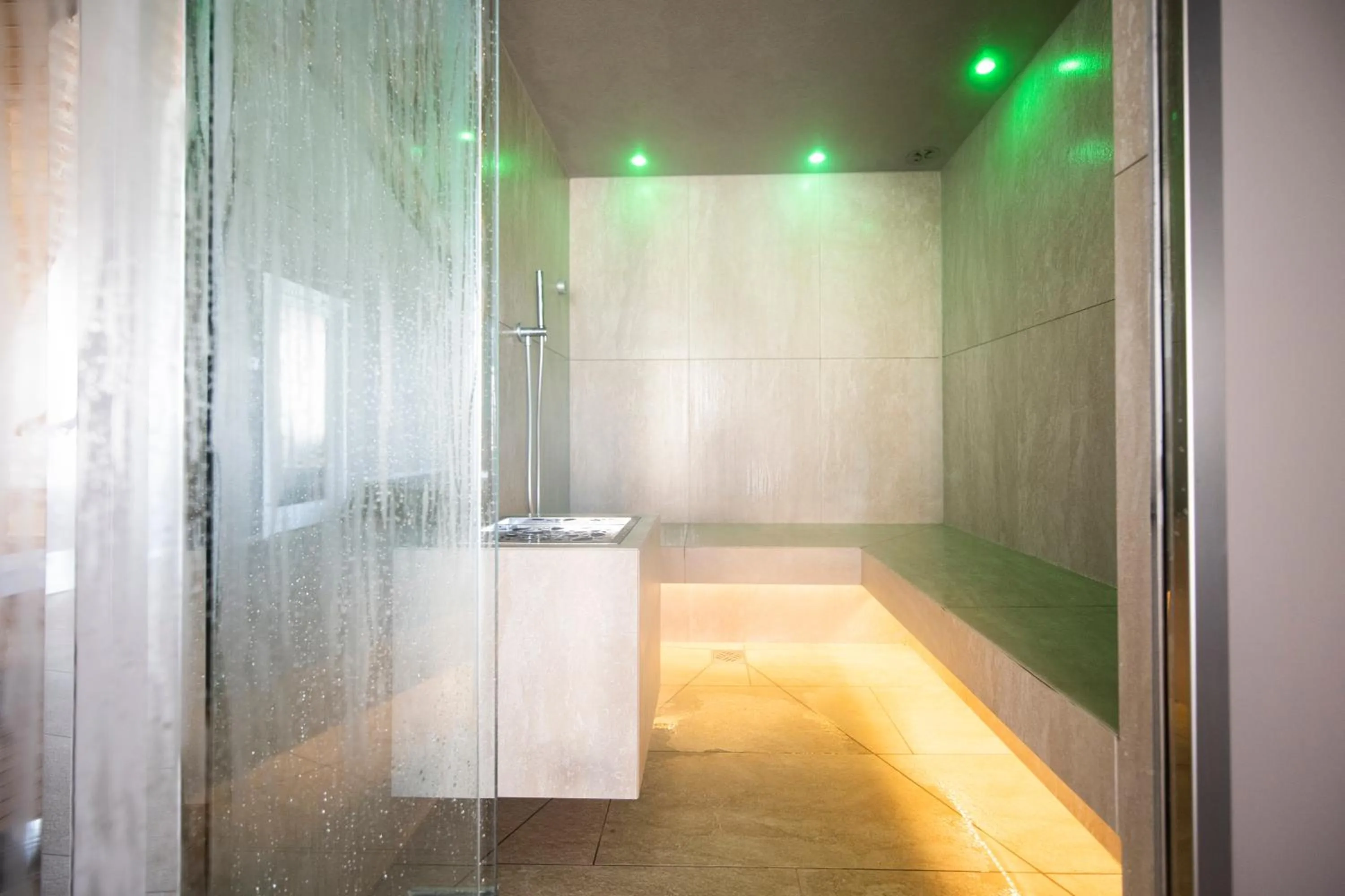 Steam room in Magari Estates Boutique Hotel