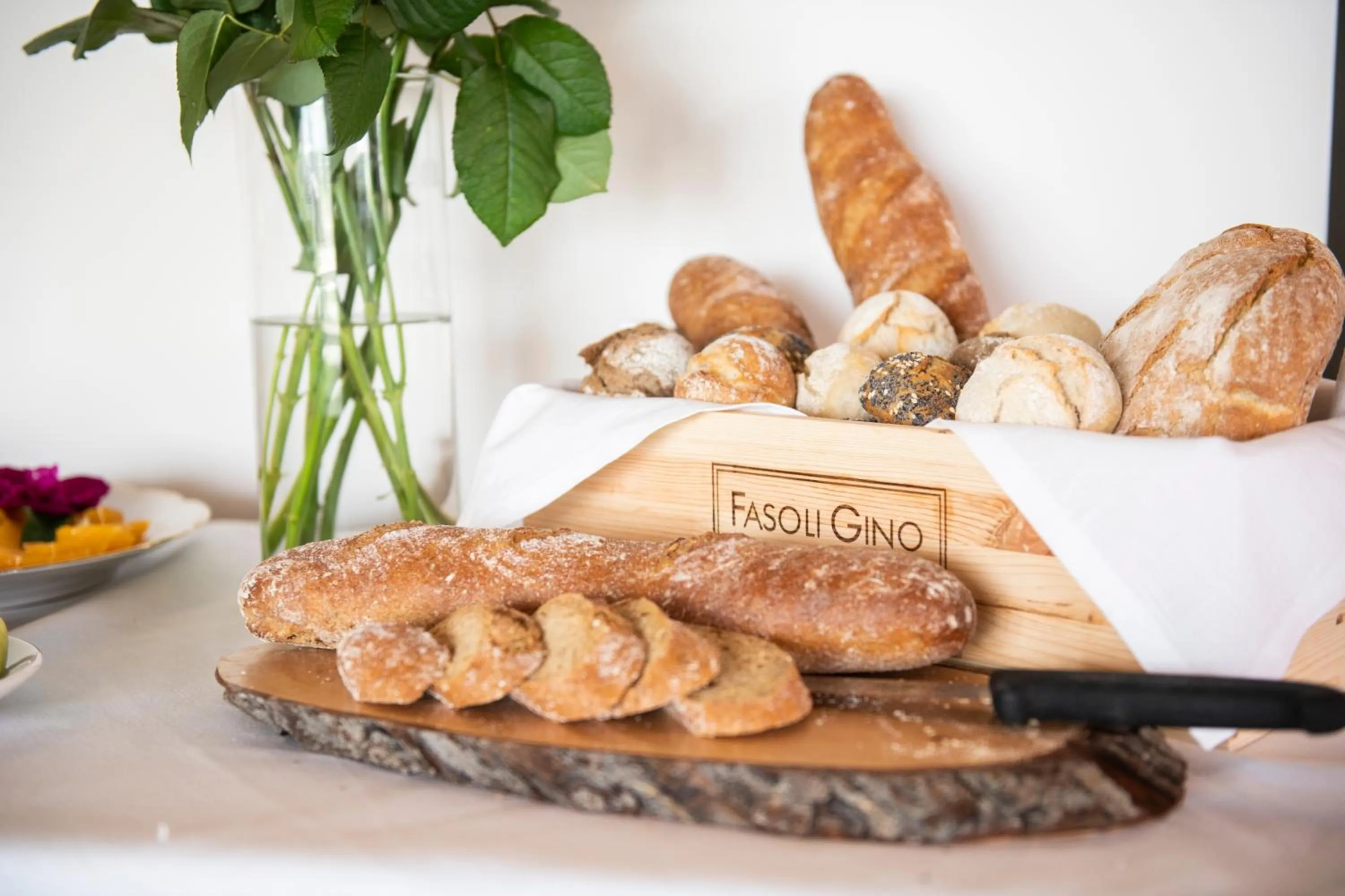 Breakfast in Magari Estates Boutique Hotel