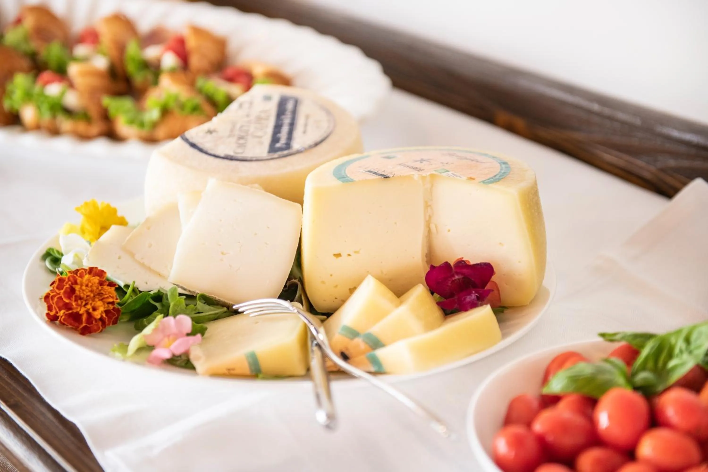 Breakfast in Magari Estates Boutique Hotel