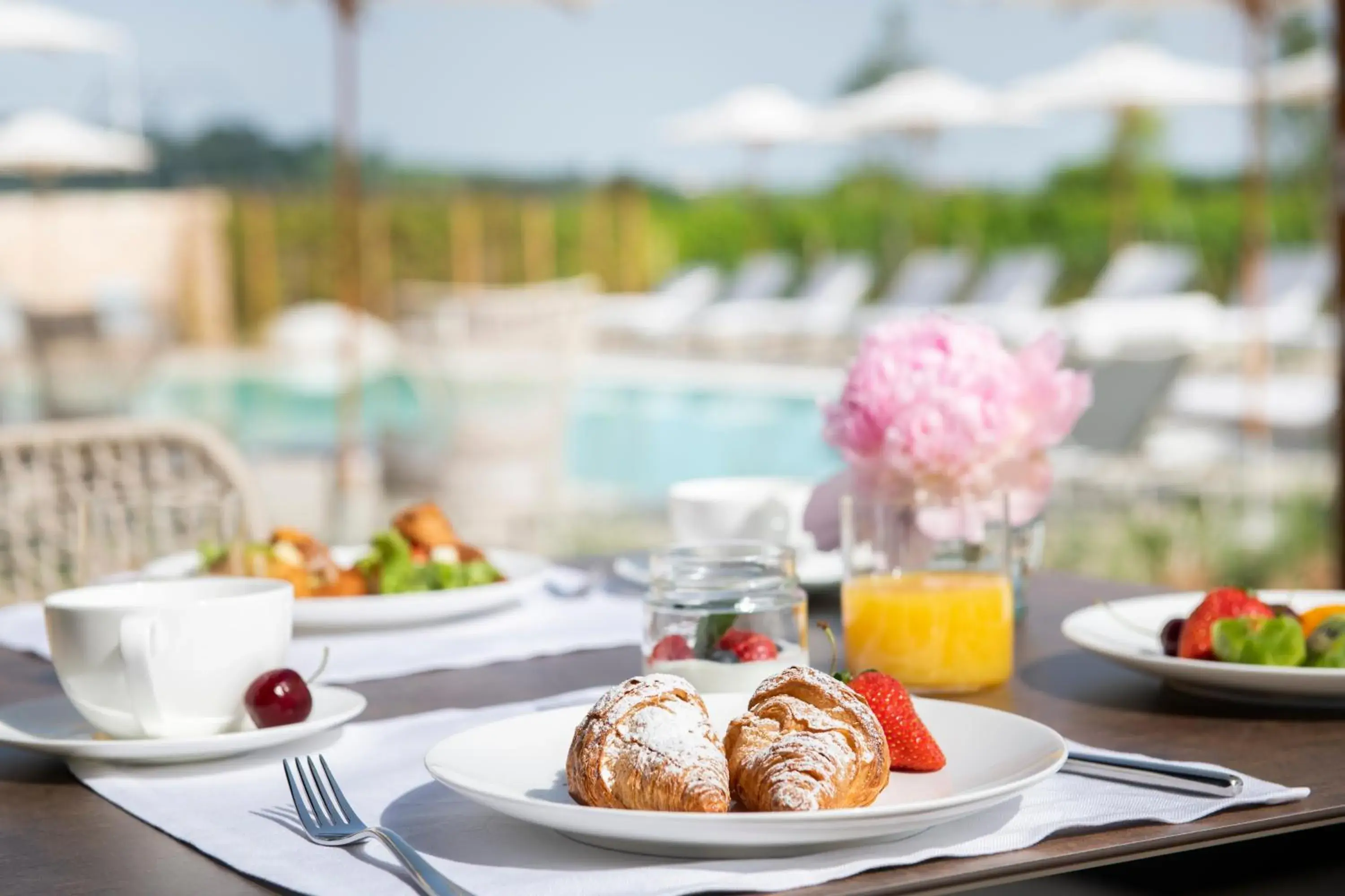 Pool view in Magari Estates Boutique Hotel Pool view in Magari Estates Boutique Hotel