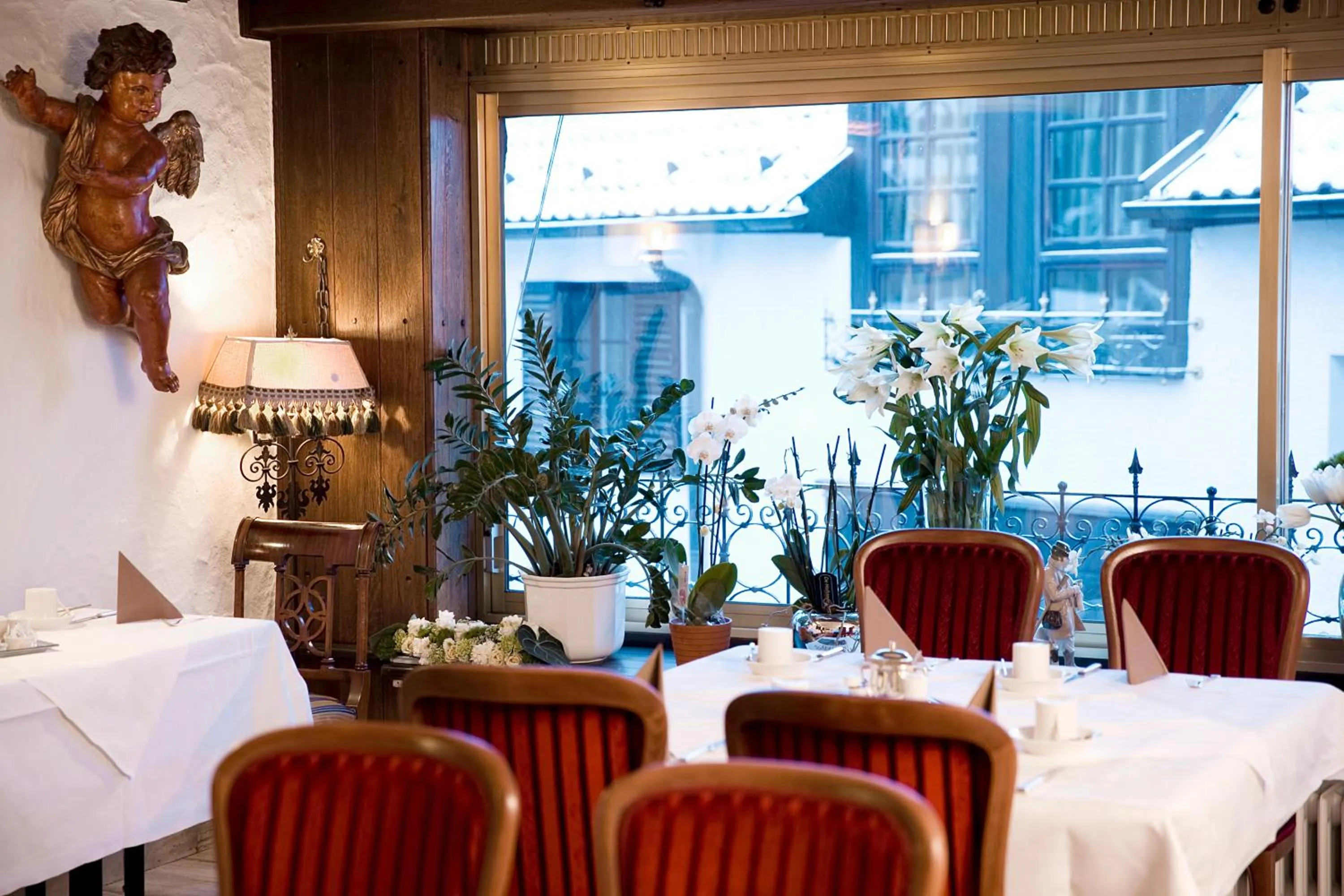 Restaurant/places to eat in Hotel Traube nähe Messe Stuttgart