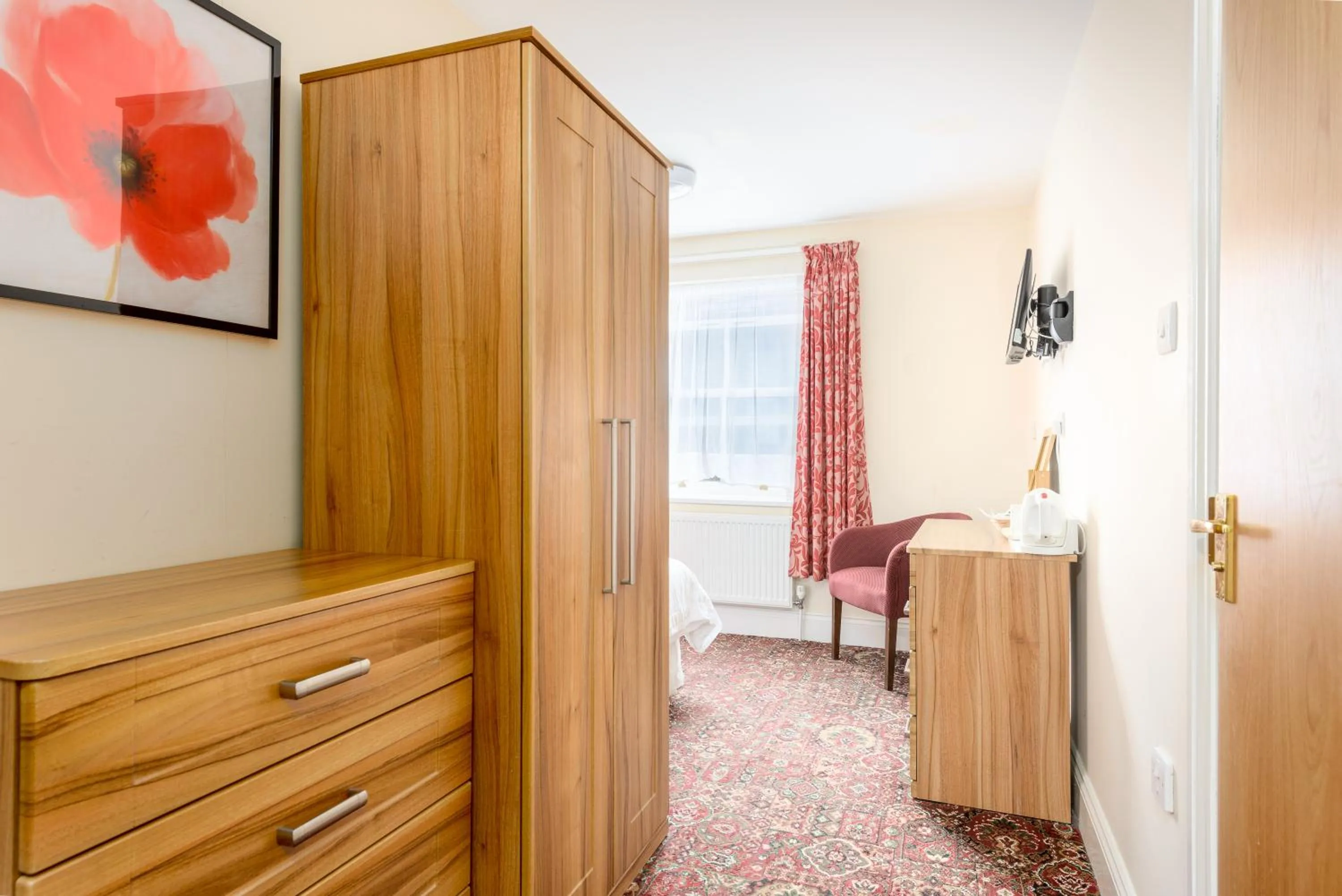 Bedroom, Bed in Daish's Hotel