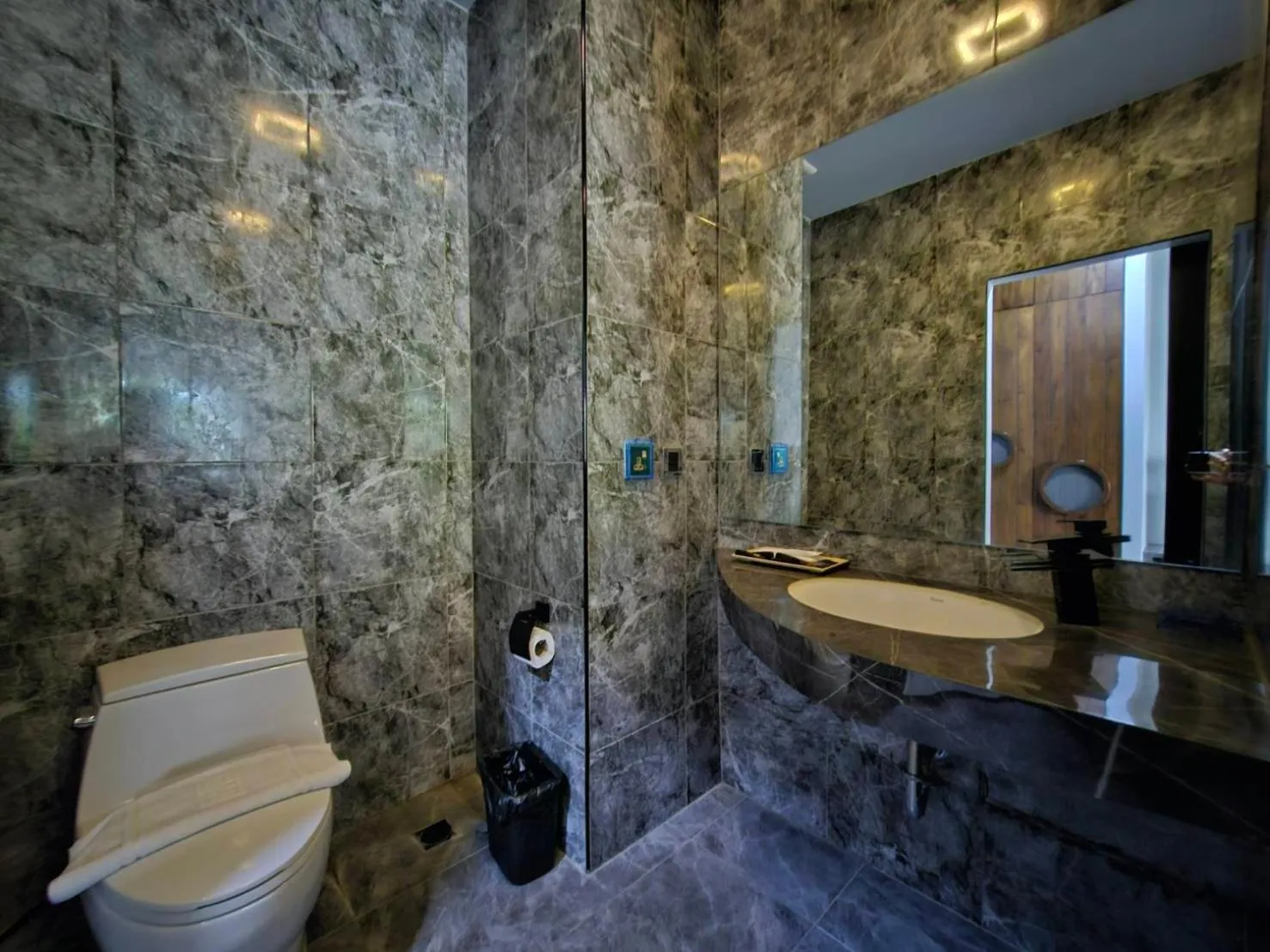 Bathroom in Little Loft Hotel