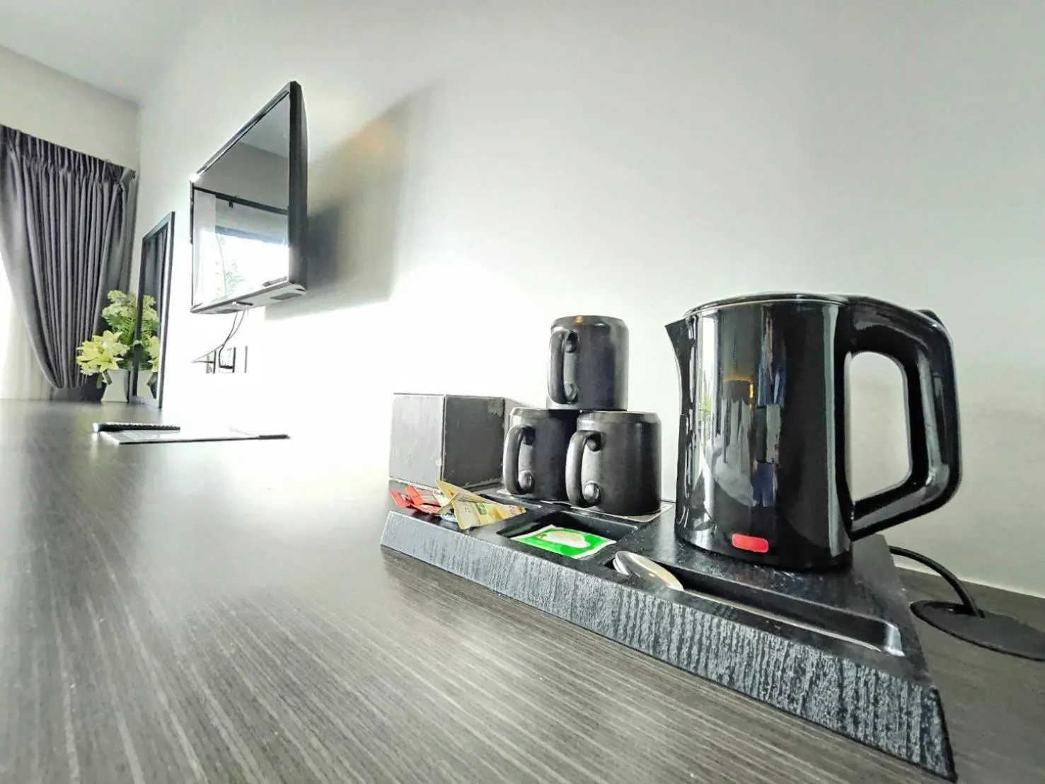 Coffee/tea facilities in Little Loft Hotel