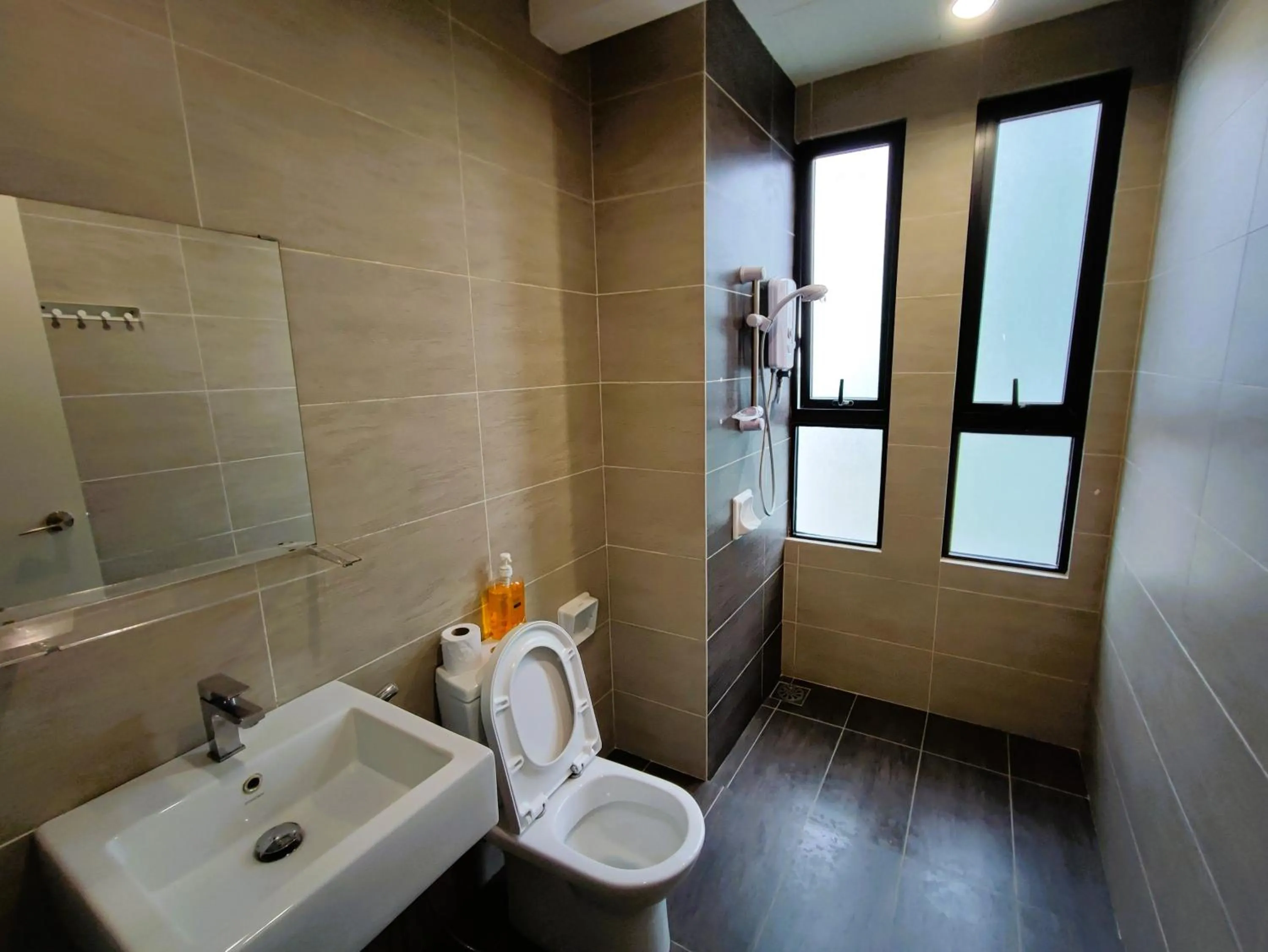 Shower in Urban Cottage@Midhill Genting Highlands (Free Wi-Fi)