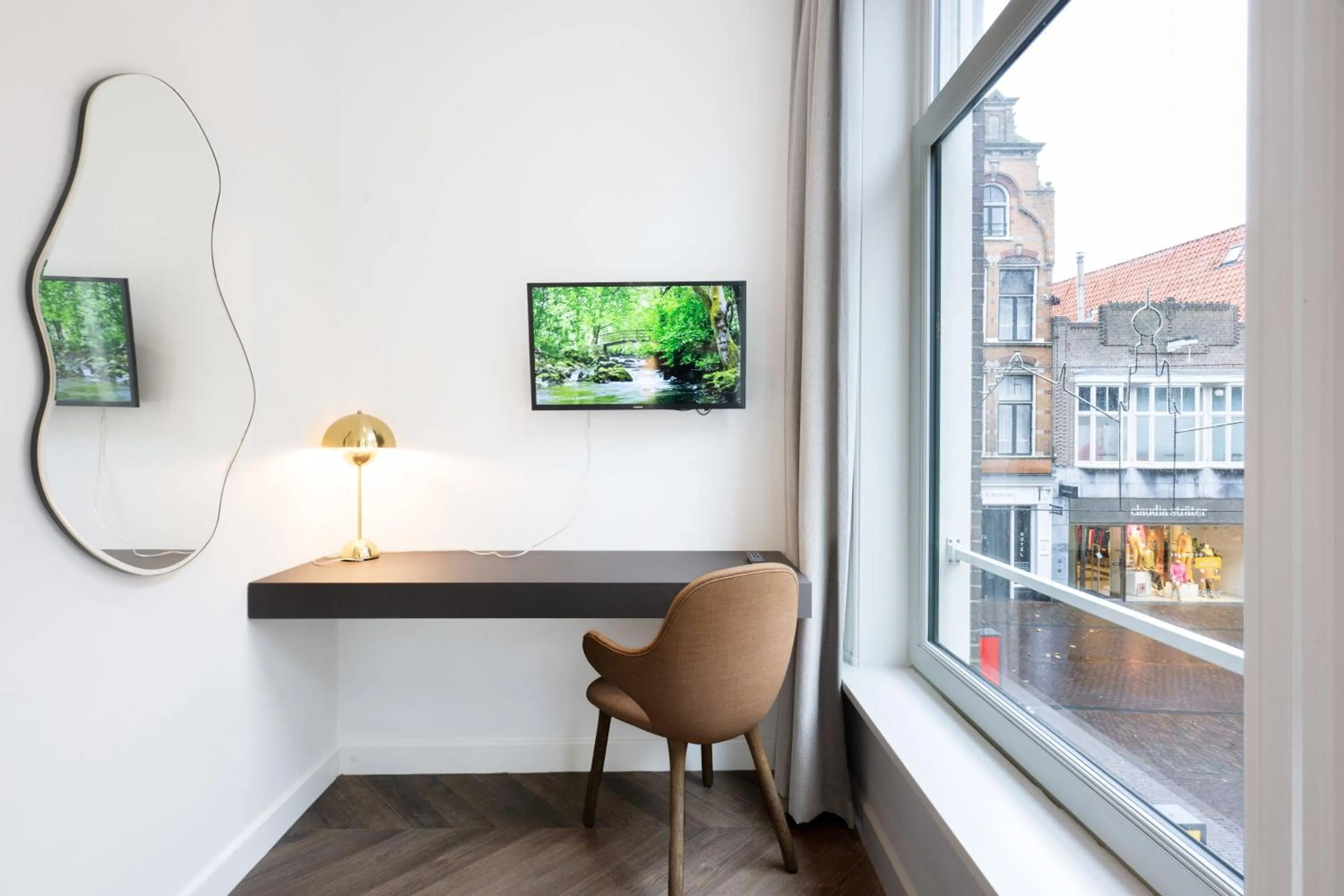 TV and multimedia in Anegang Boutique Hotel