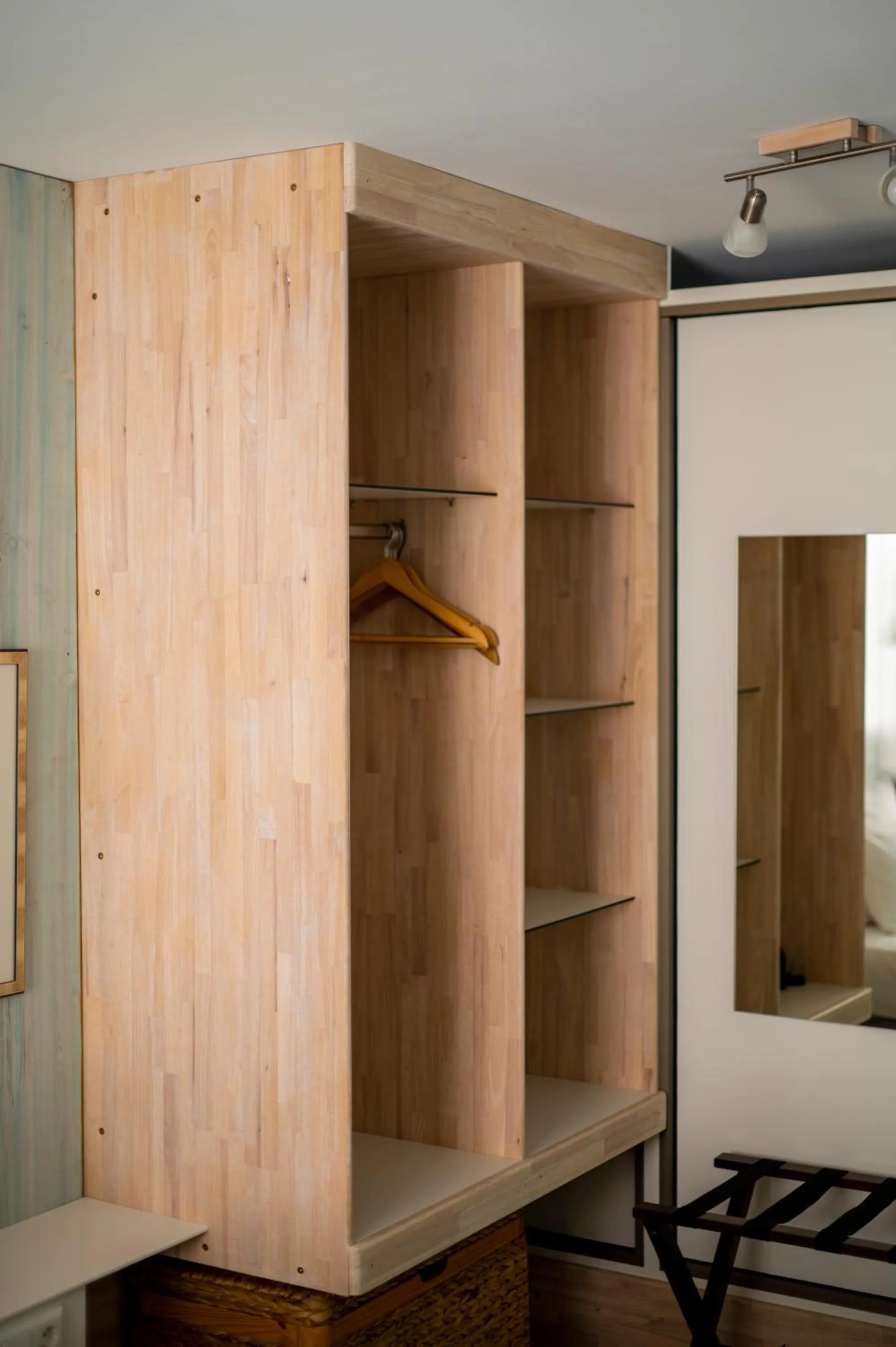 wardrobe in Abalon Hotel ideal