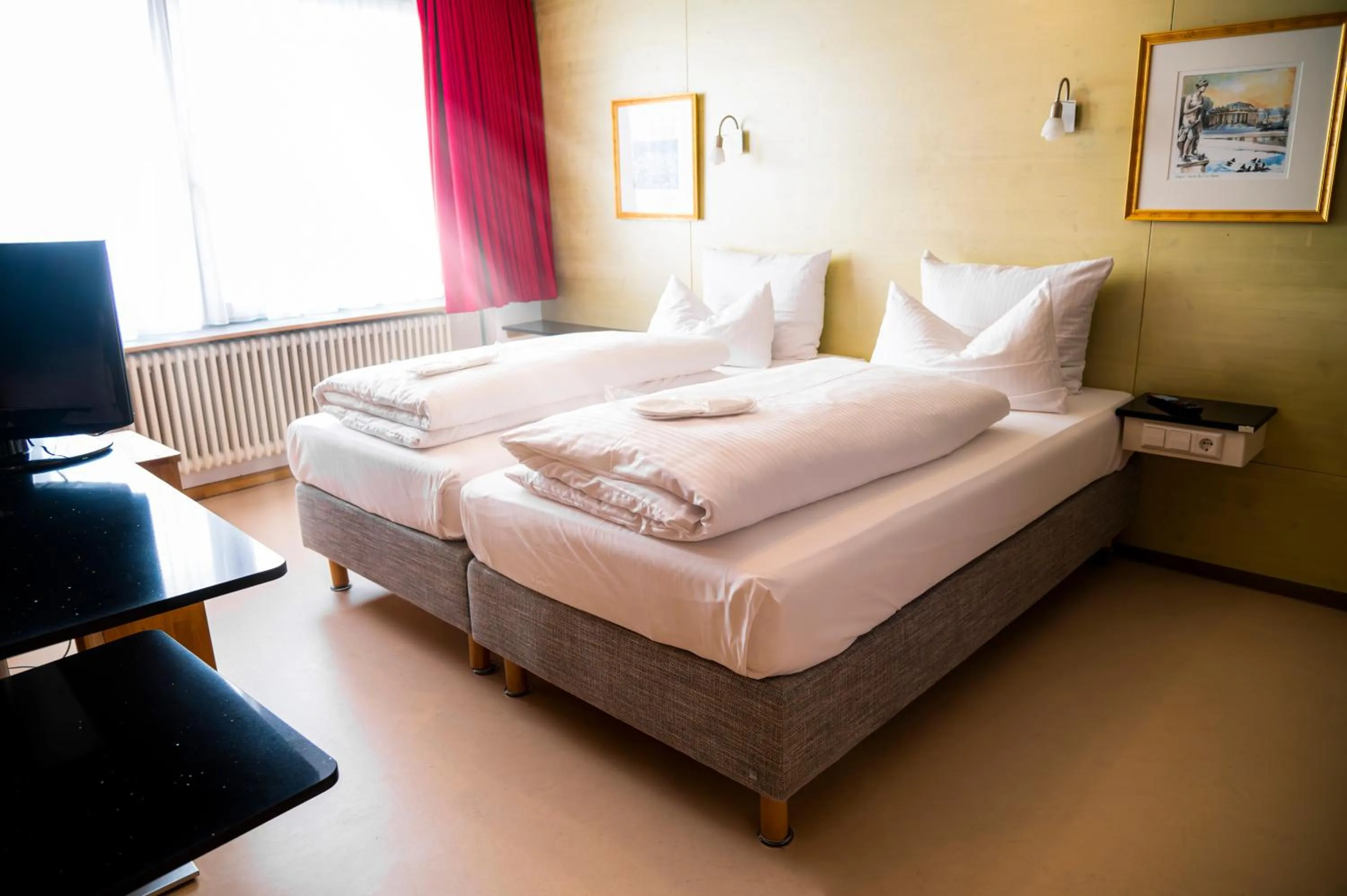 Bed in Abalon Hotel ideal