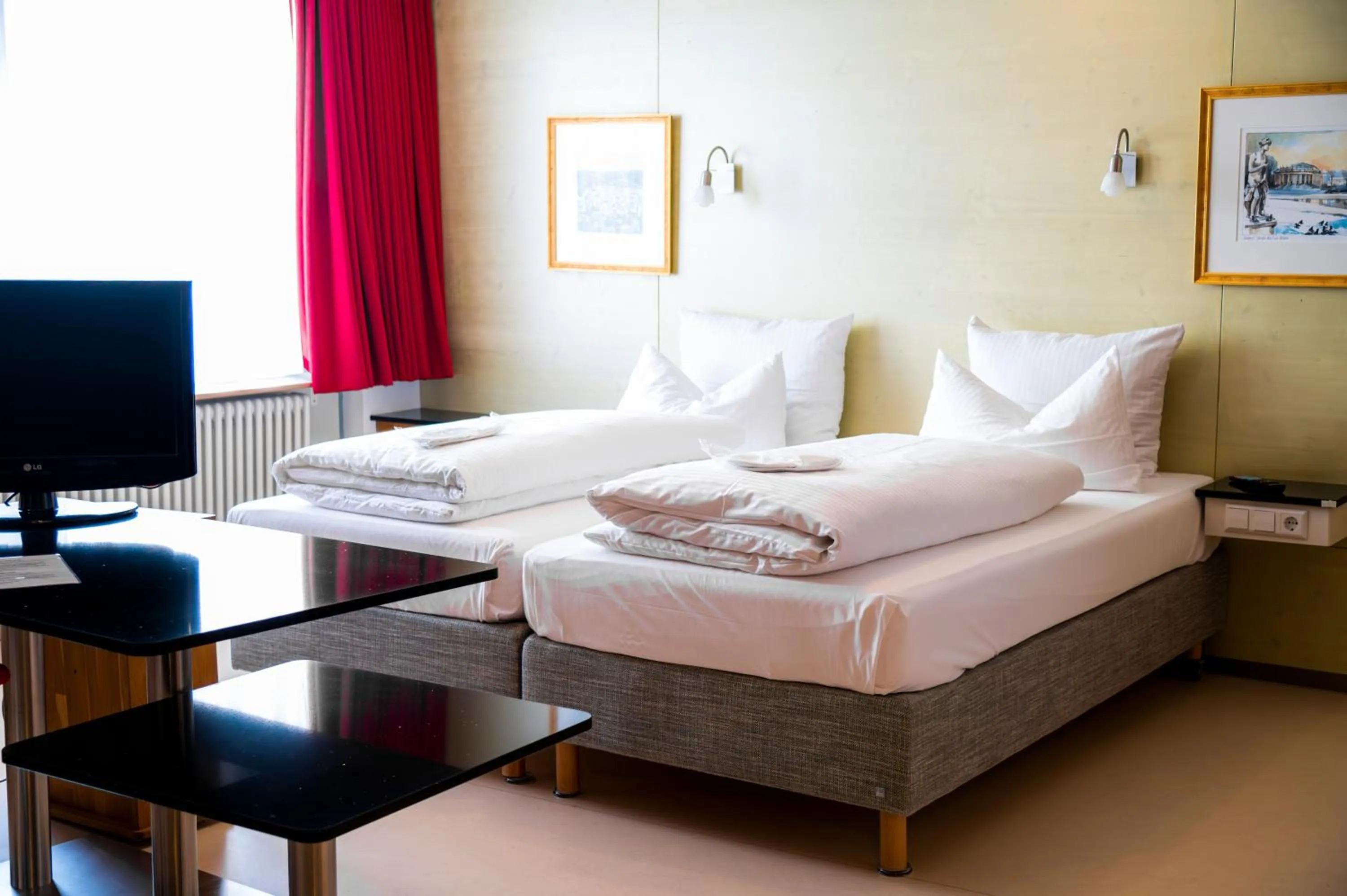 Bed in Abalon Hotel ideal