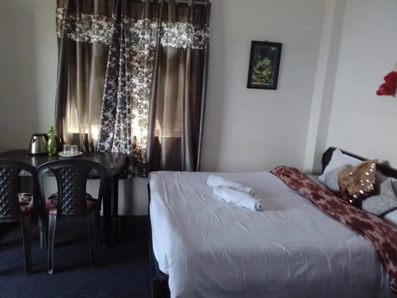 Bed in Madys view -Aaple Ghar