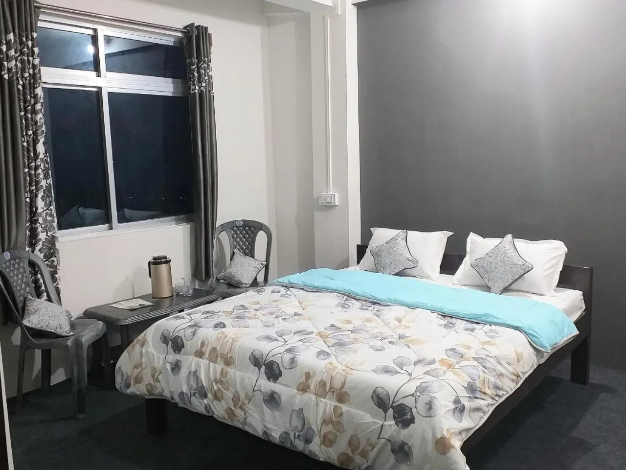 Bed in Madys view -Aaple Ghar