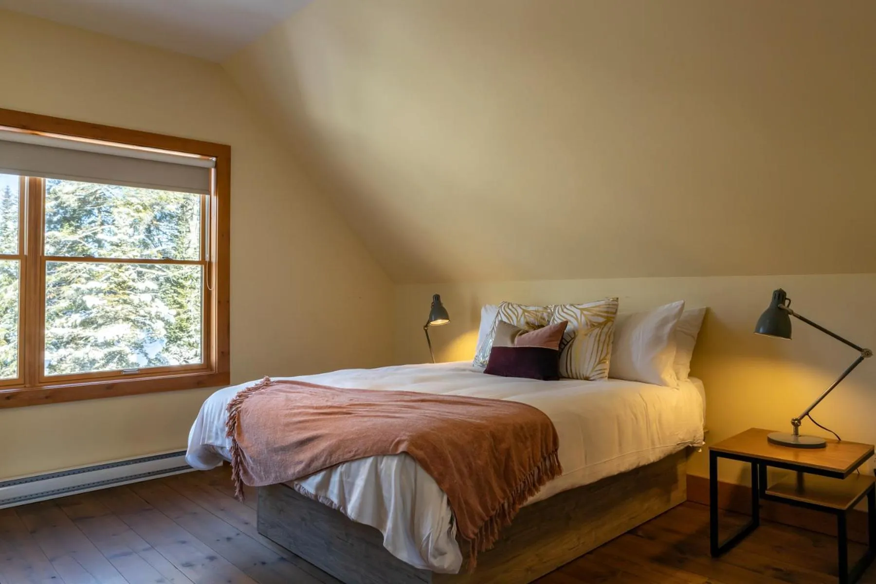 Bed in 4-Bedroom Chalet Fraternite in Lac-Superieur Tremblant