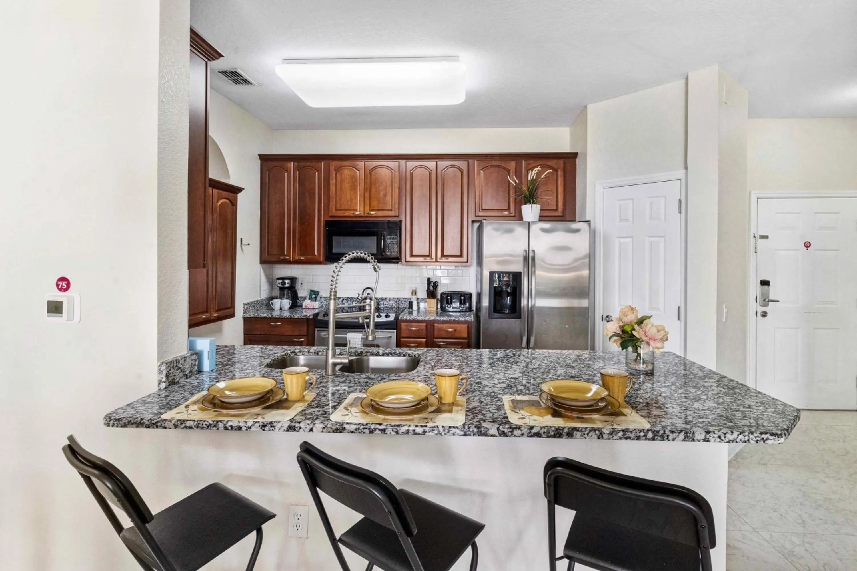 First floor Vista Cay Condo wFREE Resort Access