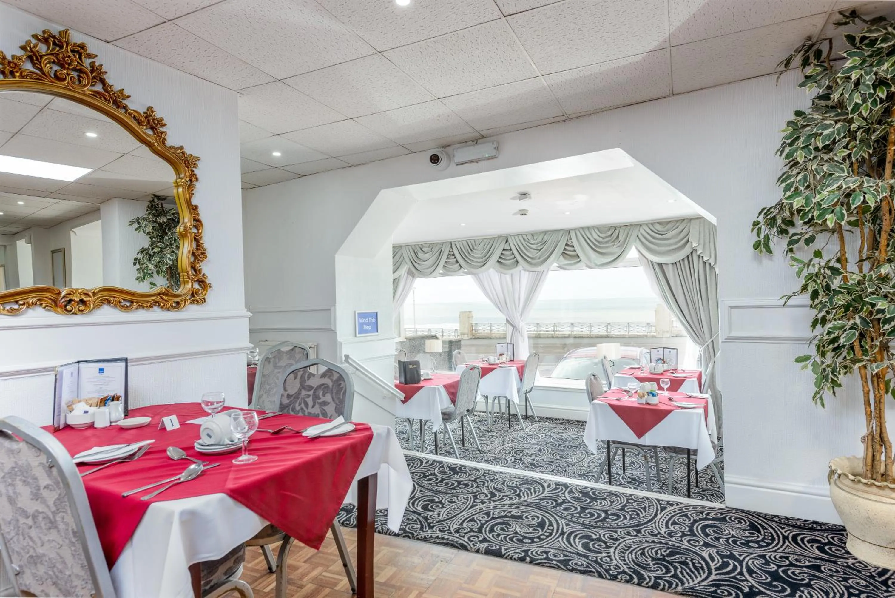 Restaurant/places to eat in Daish's Blackpool Hotel