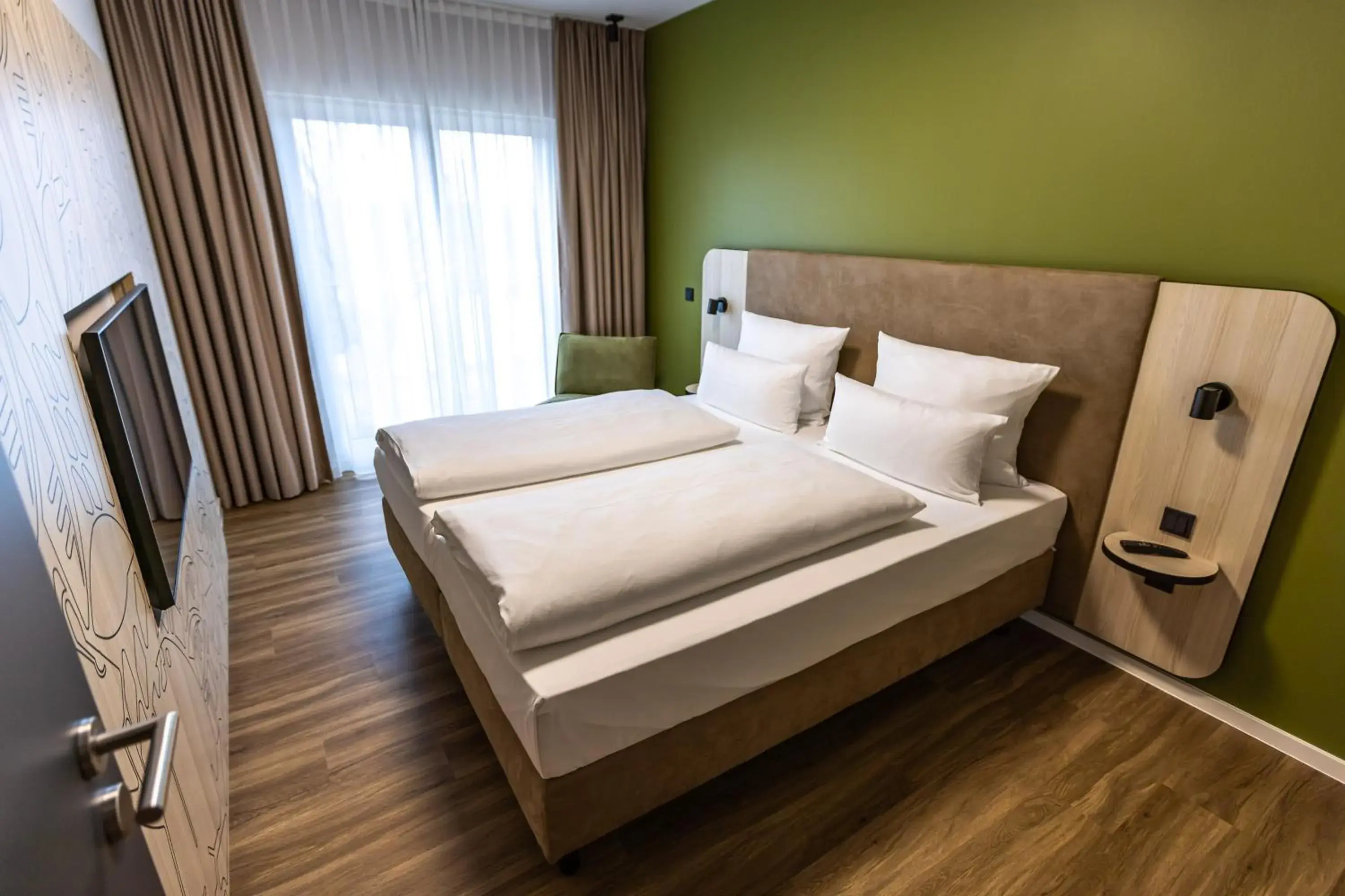 Double Room in Platzhirsch Living Double Room in Platzhirsch Living