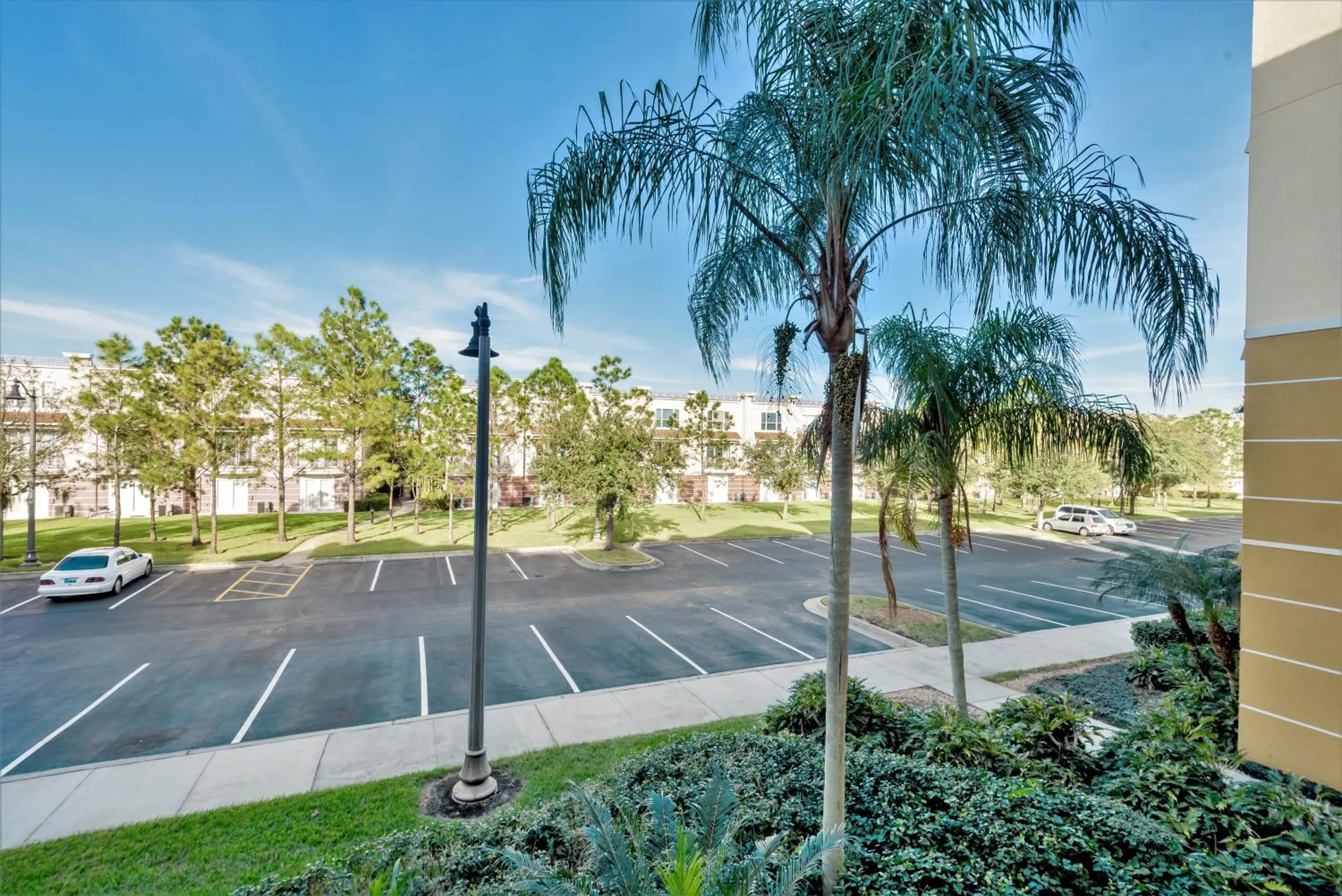 Beautiful Vista Cay Condo, Near I-Drive