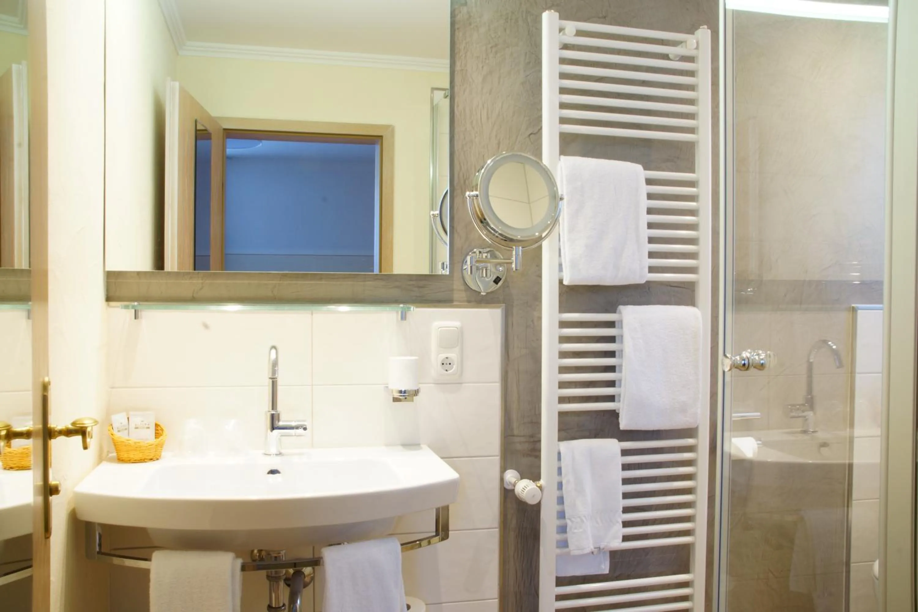 Bathroom in Landkomforthotel Panorama & Restaurant Bella Vista